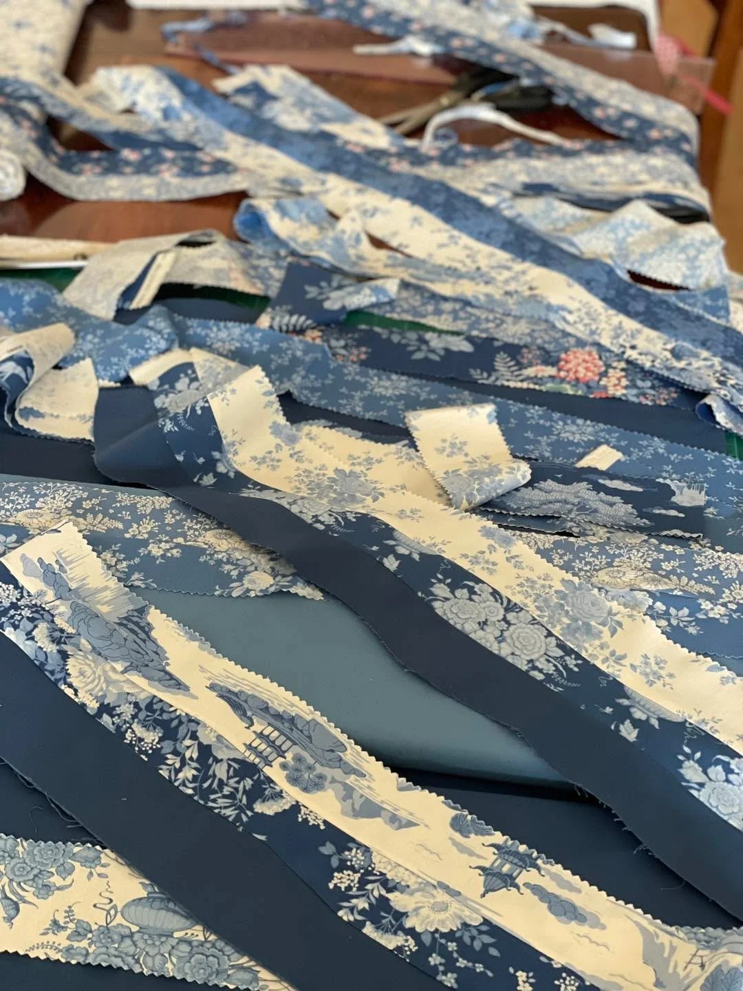 🌟 Enjoy  10%  off all Tilda products until Sunday only! 🌟

Tilda Work in Progress: 

Rachel didn&rsquo;t have much time to sew today and she&rsquo;s never the tidiest worker but she couldn&rsquo;t resist opening a new Tilda jelly roll
She&rsquo;s n