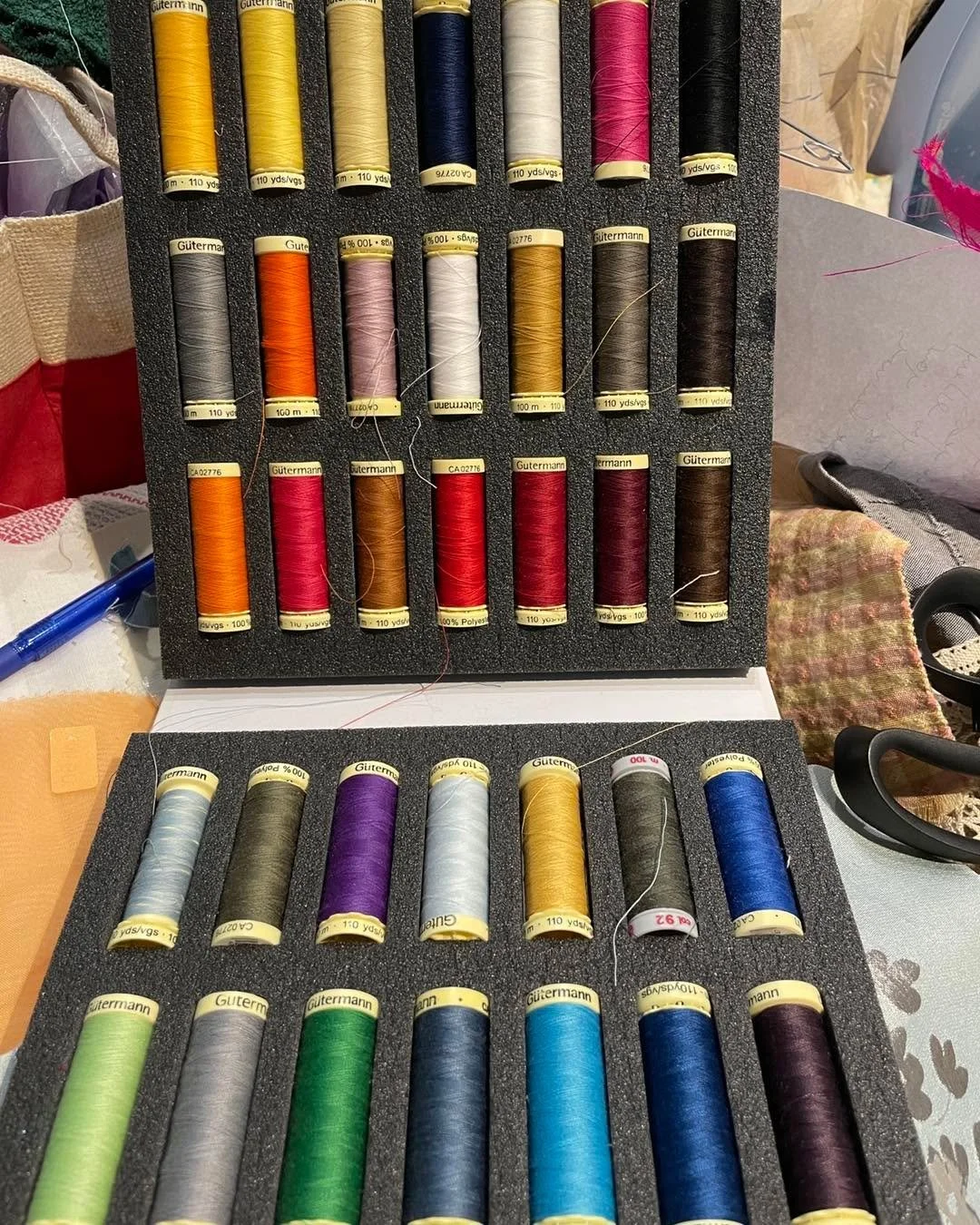 ✨ FLASH DISCOUNT , TOMORROW ONLY ✨
Please let people know . A little treat for lovely customers💕

Enjoy 15% OFF all single spools of thread tomorrow, perfect for both machine sewing and hand stitching. 🧵✨

📅 Tomorrow only
🕙 Shop open 10:00am&ndas