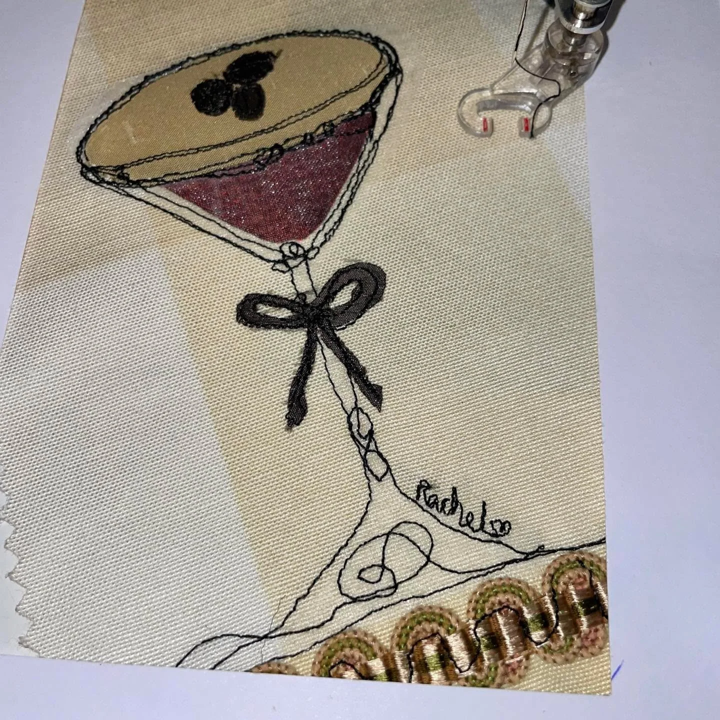 🧵 Sew?

As usual, the shop will be closed tomorrow, Wednesday.

Rachel will be busy behind the scenes, getting more stitching done and topping up her Genuine Jersey handmade cards ready for Thursday. 

See you Thursday! ✨

#GenuineJersey #HandmadeIn