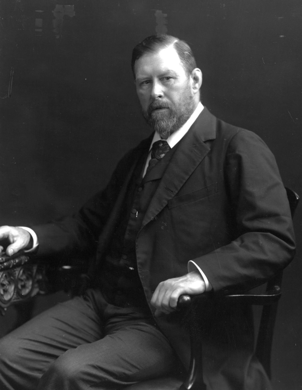 bram stoker.jpg