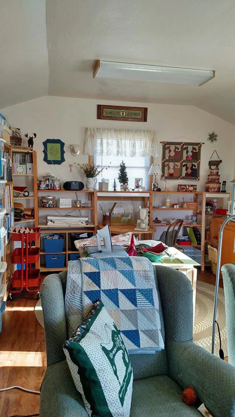 She Shed - Hobby and Craft Room