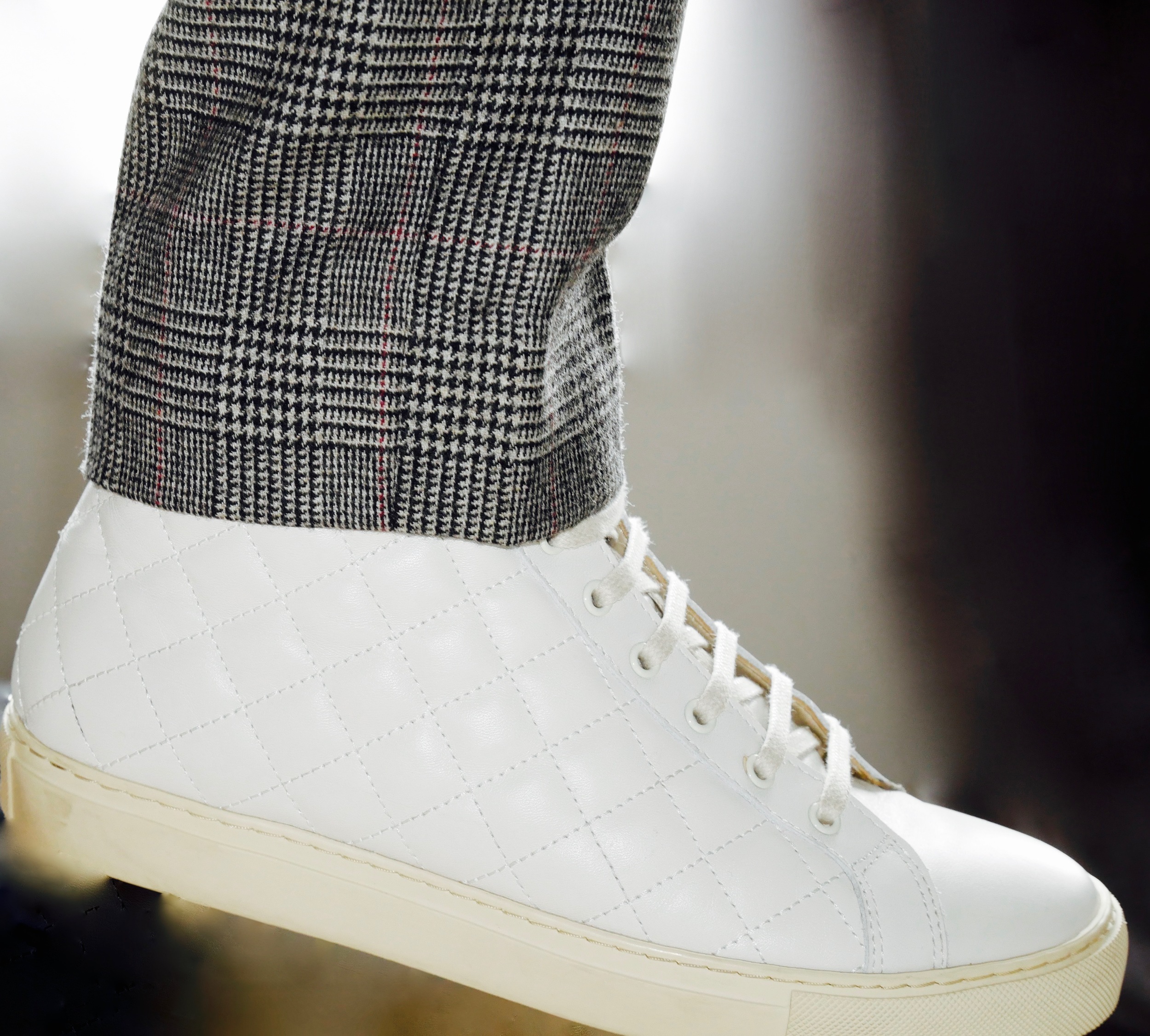 4 WAYS TO MIND YOUR BUSINESS CASUAL