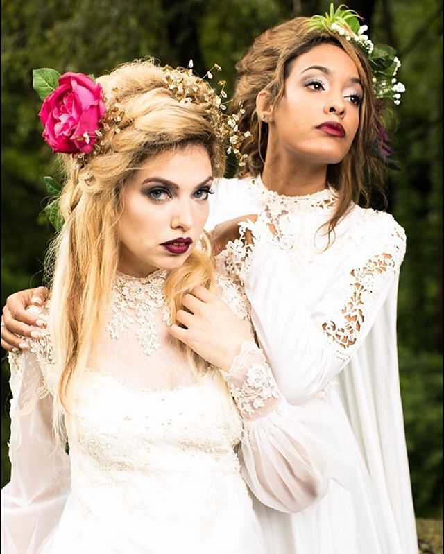 Did you know that we also offer vintage wedding dresses? .
.
Models @annieseverin @meganxxnelson 
MUAH @mintsalonlockport @abbeycarli @liz_rajcan @sarahscalpelli 📸 @thegiososa 
Stylist/producer/ creative director @fringe_and_creme_brulee with @goodw