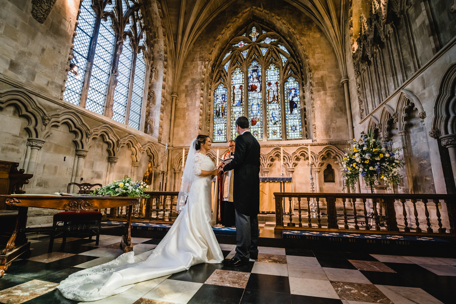st-albans-cathedral-abbey-wedding-photos-pike-photography-168.jpg