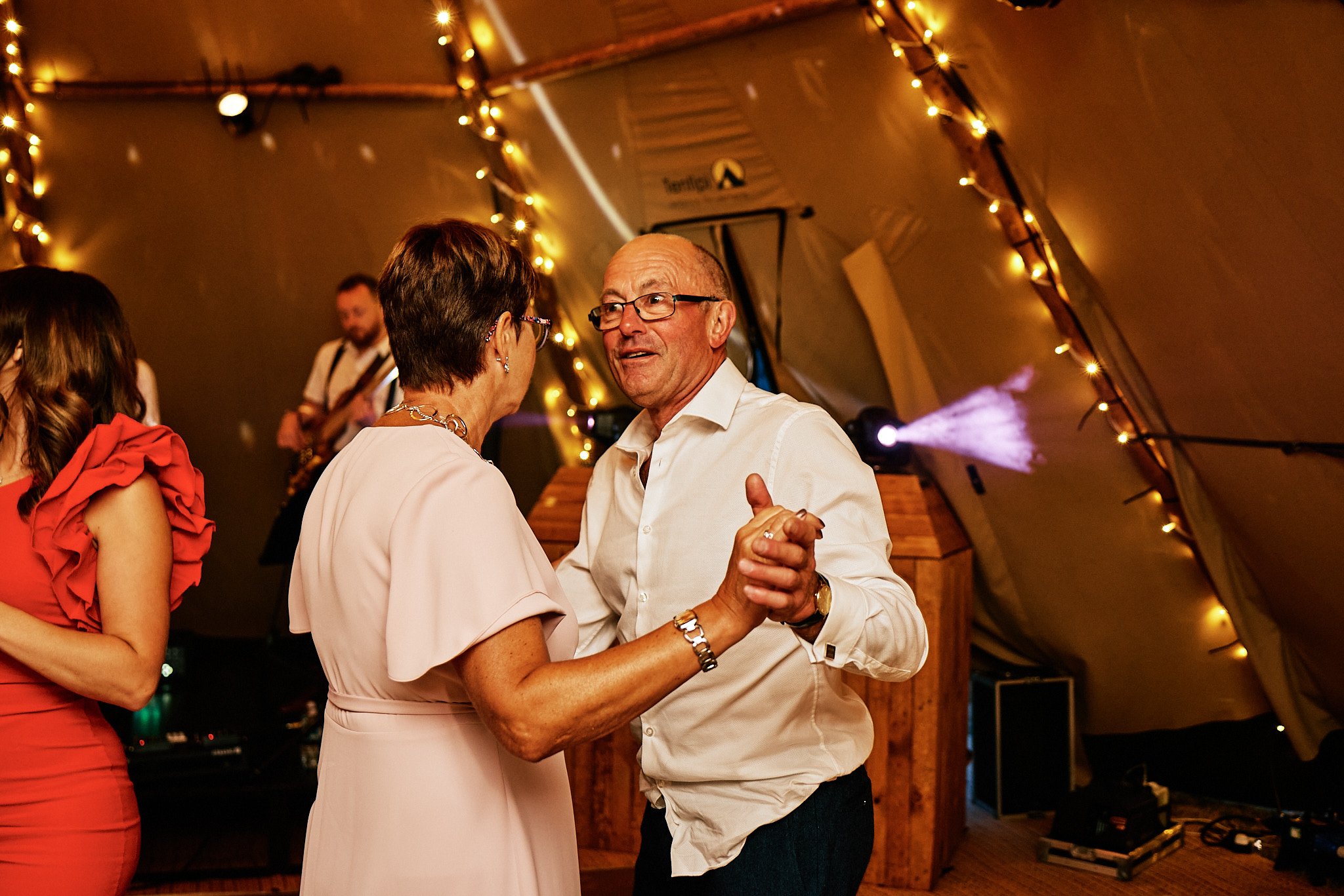 brook-farm-tipi-wedding-photographer-pike-photography 810.jpg