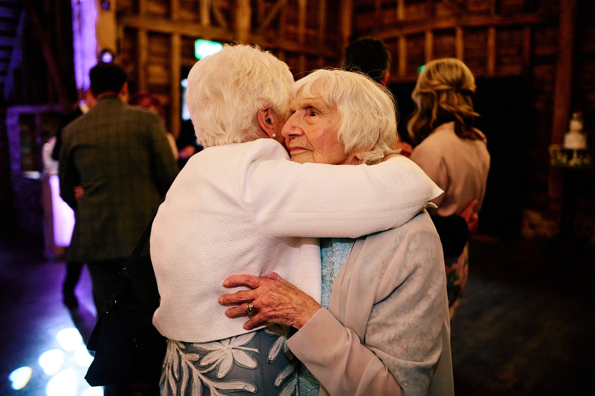 sarah-and-jack-barns-at-redcoats-wedding-photographer-pike-photography 572.jpg