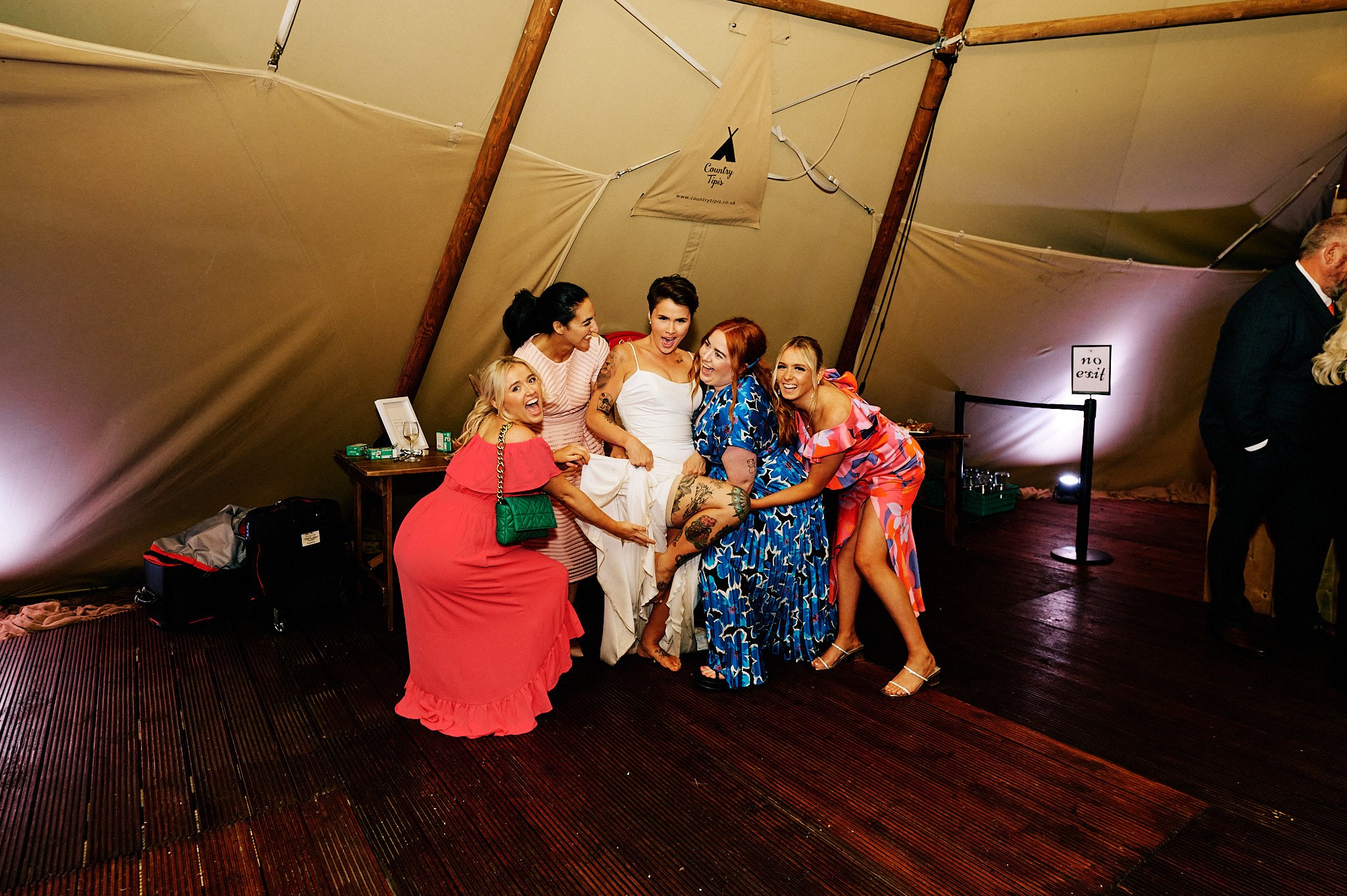 lodge-farm-tipi-ceremony-set-up-pike-photography-2023 586.jpg