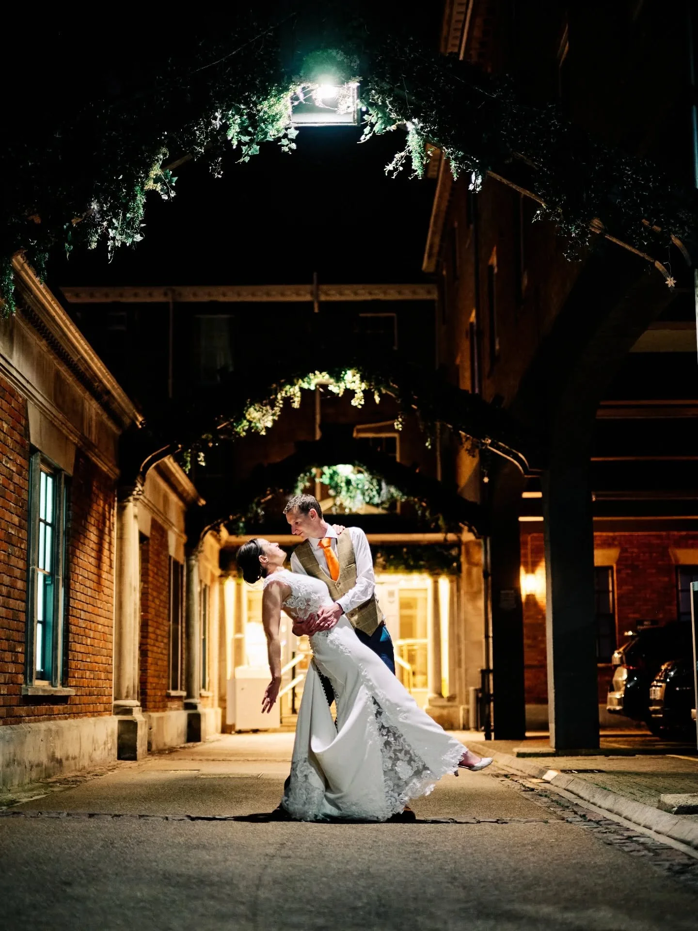 Helen and Richard's fabulous wedding yesterday at The Bedford Swan was just👌💃🕺❤️ Full preview coming tomorrow!