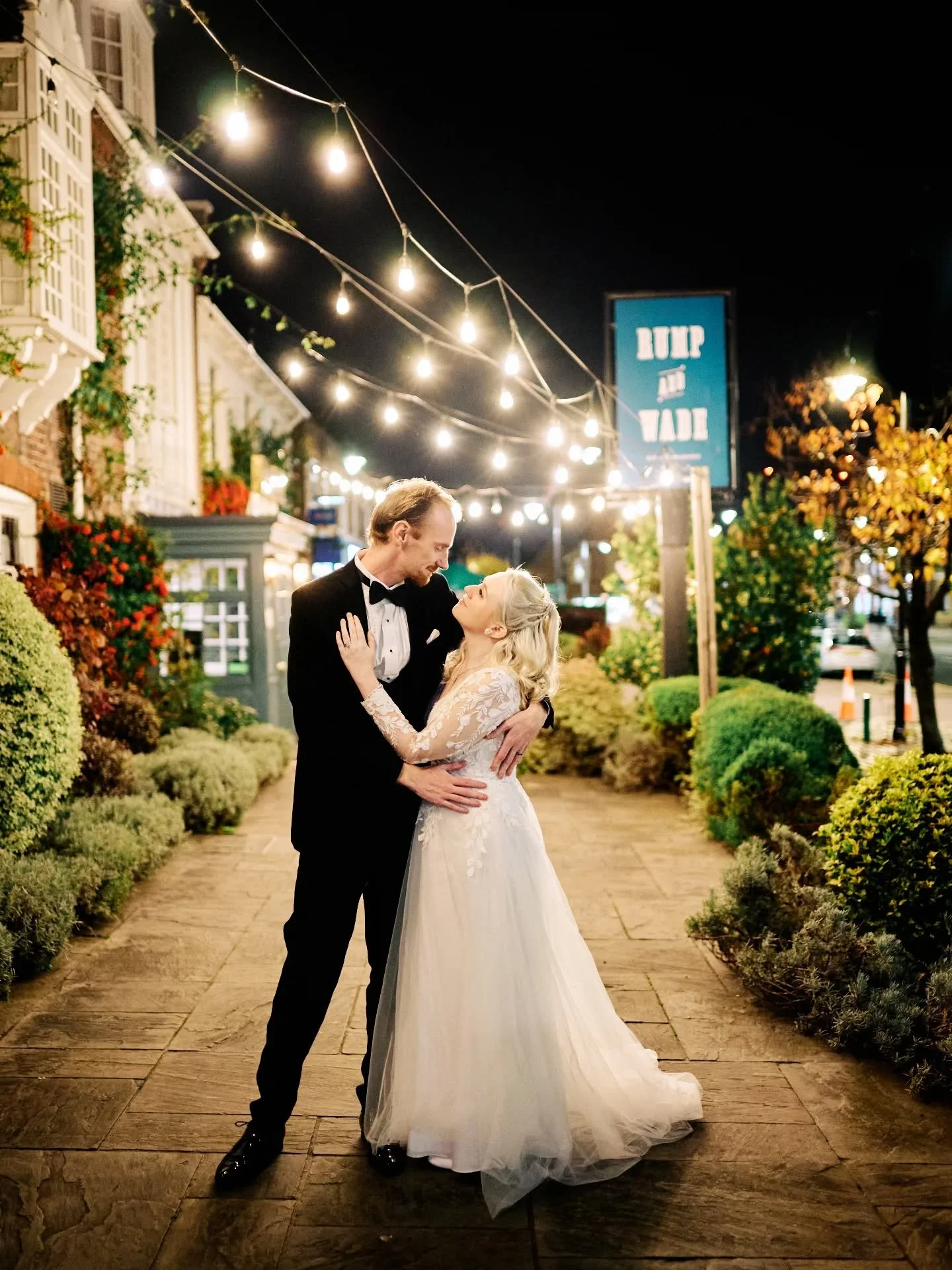 Cromwell weddings by night 🌙🌟🥂