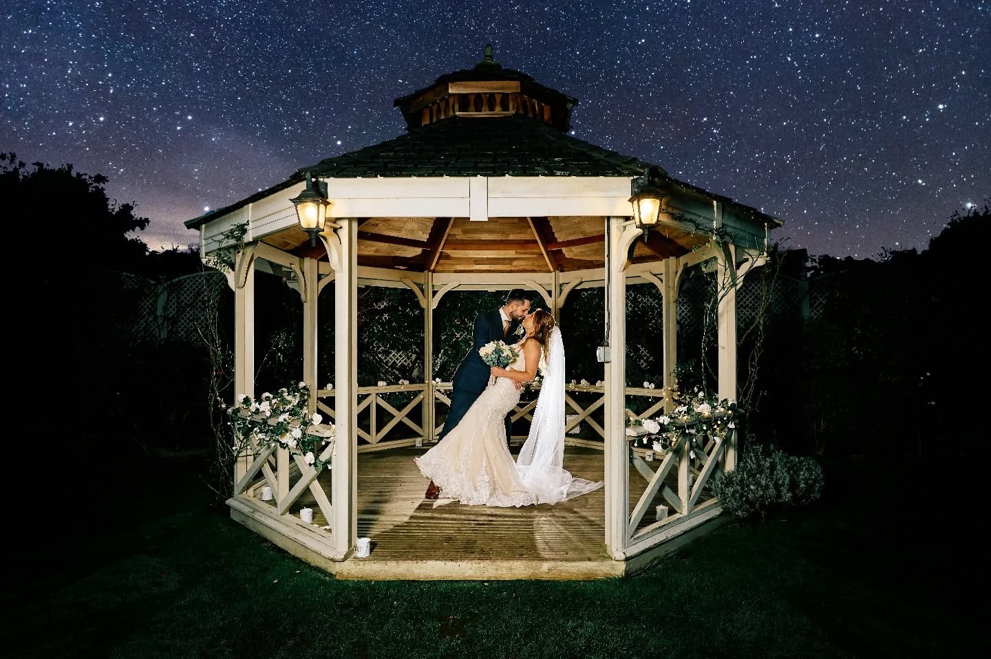 It was such a treat to meet so many couples at Hotel Cromwell's first open day of the year yesterday. Lots of wedding planning is underway out there! I can't wait to be there with my camera! 🥰📸