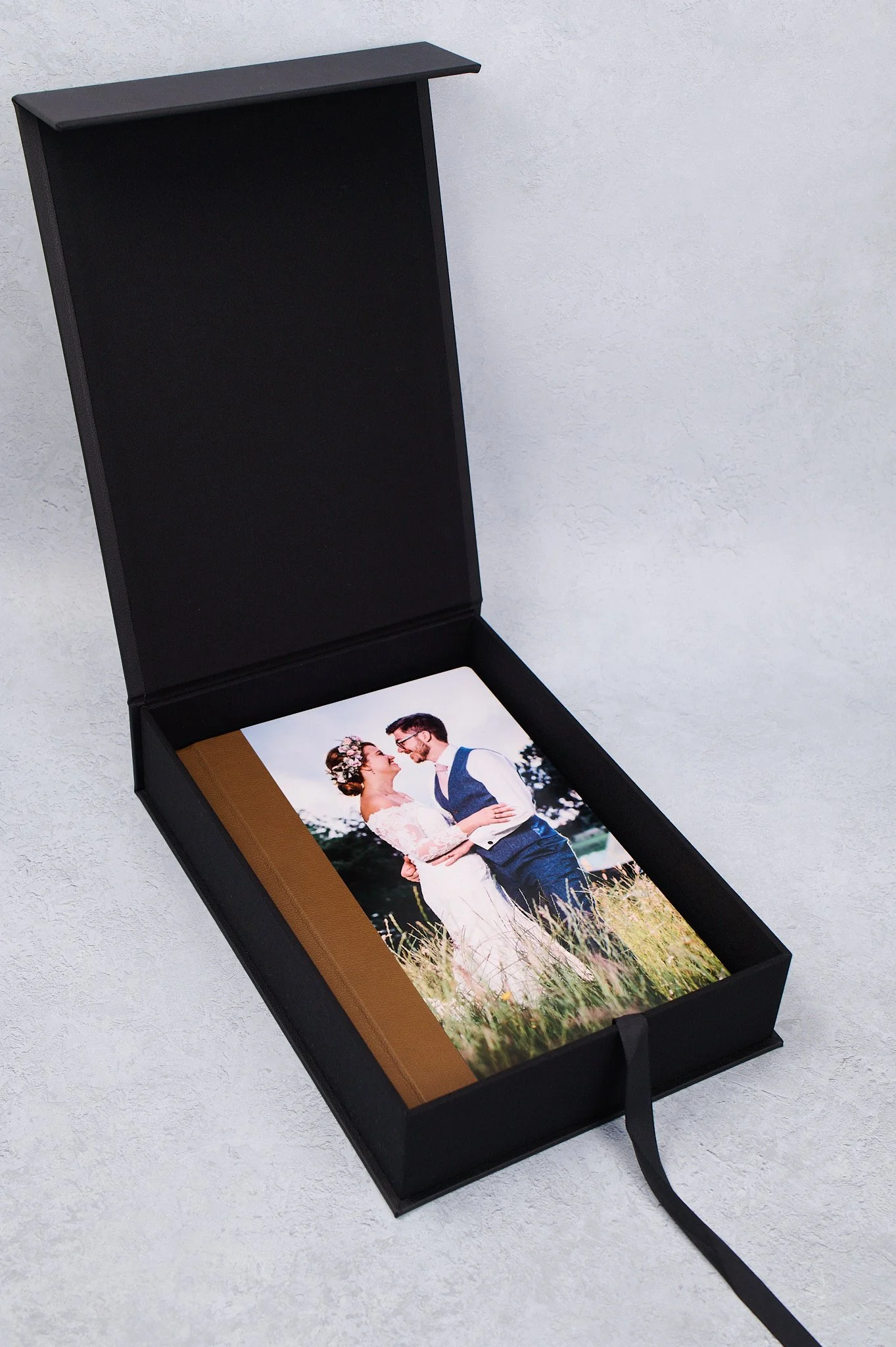 pike-photography-wedding-albums-2022-small 16.jpg