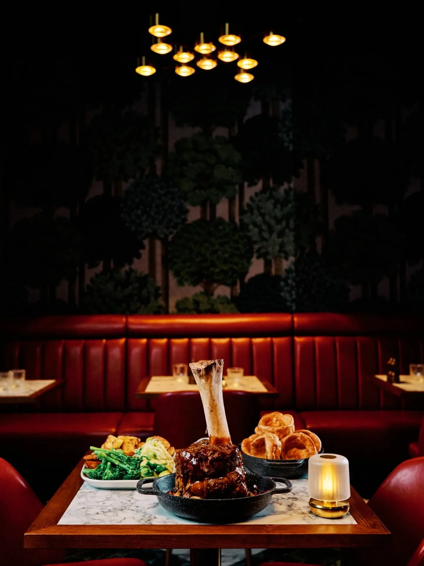 Sunday roast at Brownsover Hall hotel. The shot Vs the setup (swipe➡️)