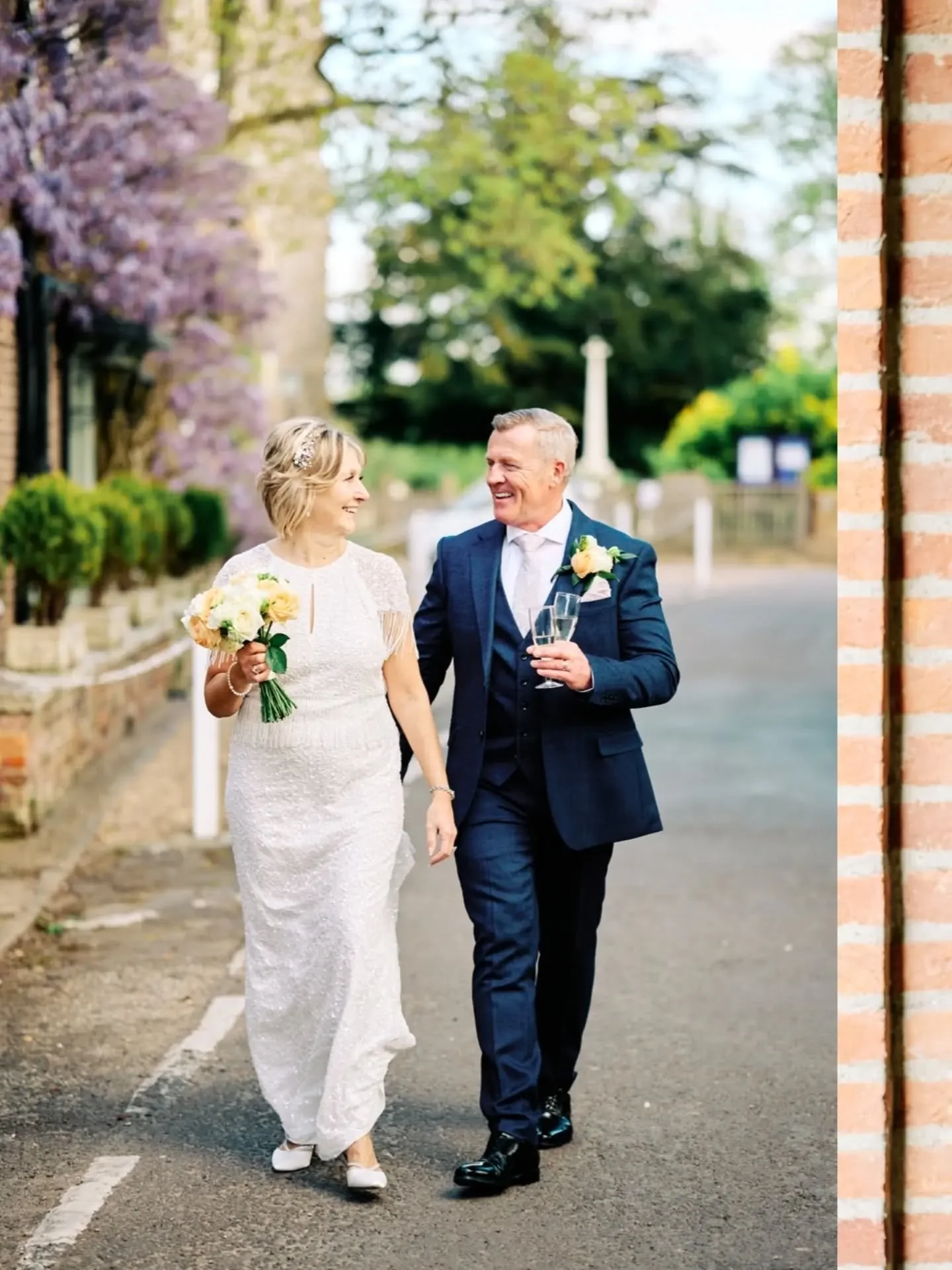 What a bloomin marvelous wedding day 🥰🌸