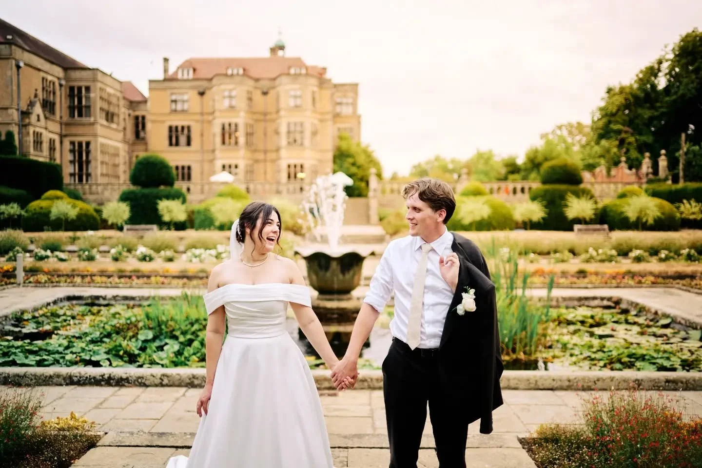 The most perfect intimate wedding celebration at Fanhams Hall 🥰