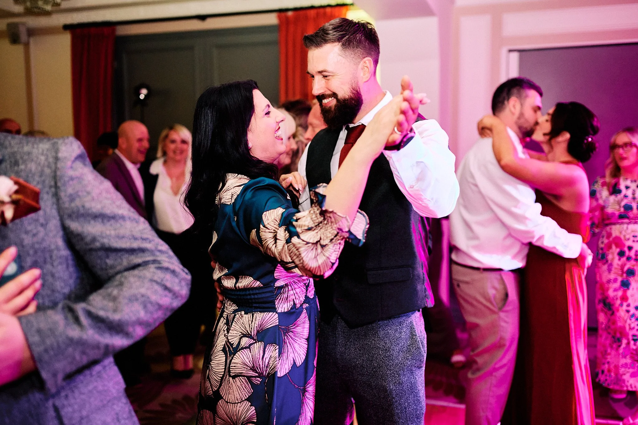 bedford-swan-hotel-wedding-photographer-pike-photography_685.jpg