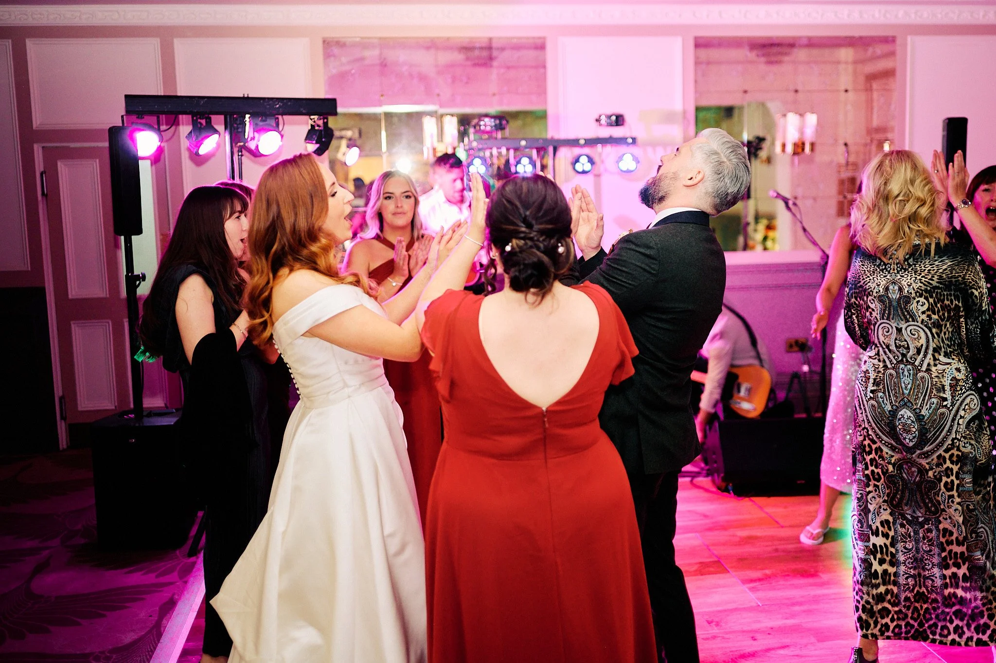 bedford-swan-hotel-wedding-photographer-pike-photography_714.jpg