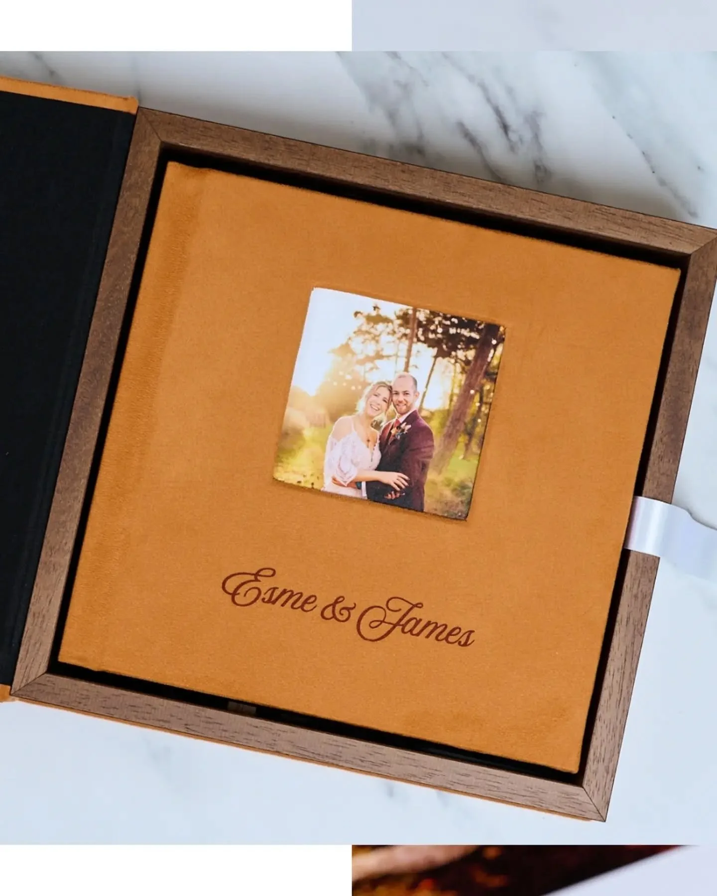 Just feast your peepers on this! I have been working really hard on a brand new album product. It is here at last and I am very proud of it! How special it is to see wedding photos so beautifully presented, in something that is real, that you can hol