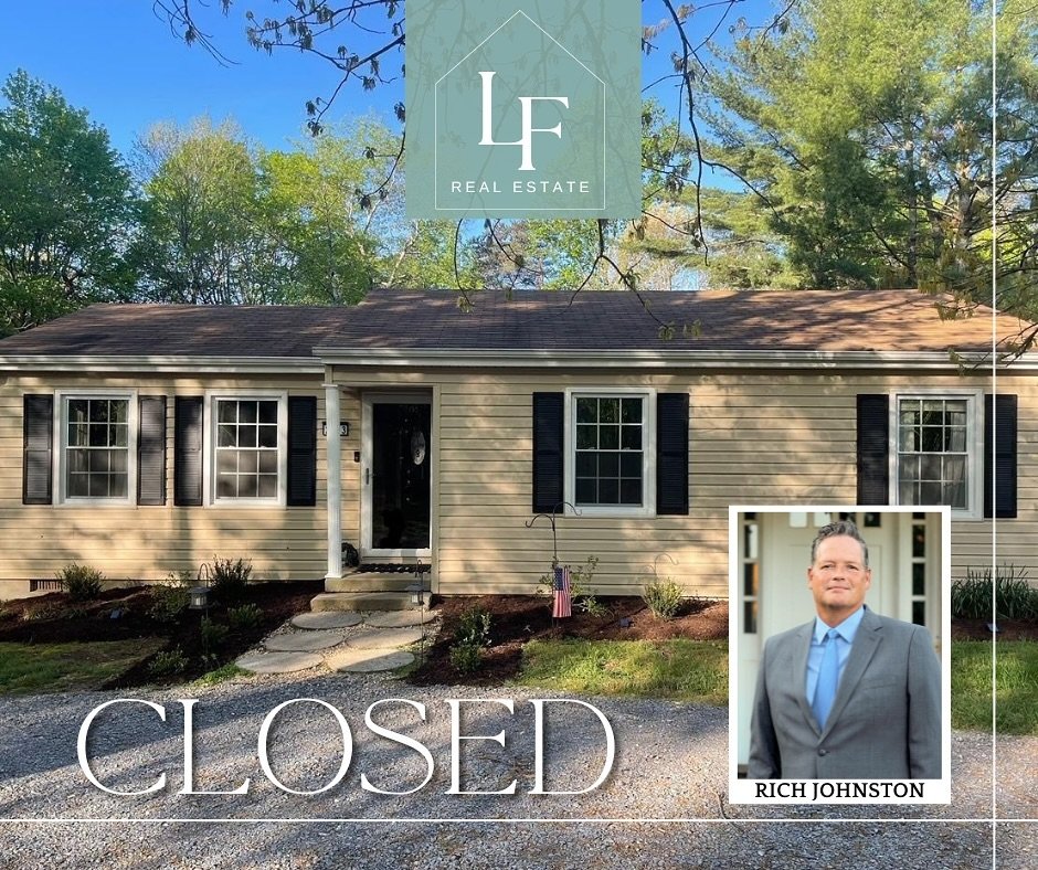 🏡🔑 JUST CLOSED! 🔑🏡

Thrilled to announce that LF&rsquo;s Rich Johnston/Realtor has just helped his clients secure their dream home! 🎉 Say hello to this stunning, fully updated home in Rustburg, ready to welcome its new owners.

🏠 Property Detai