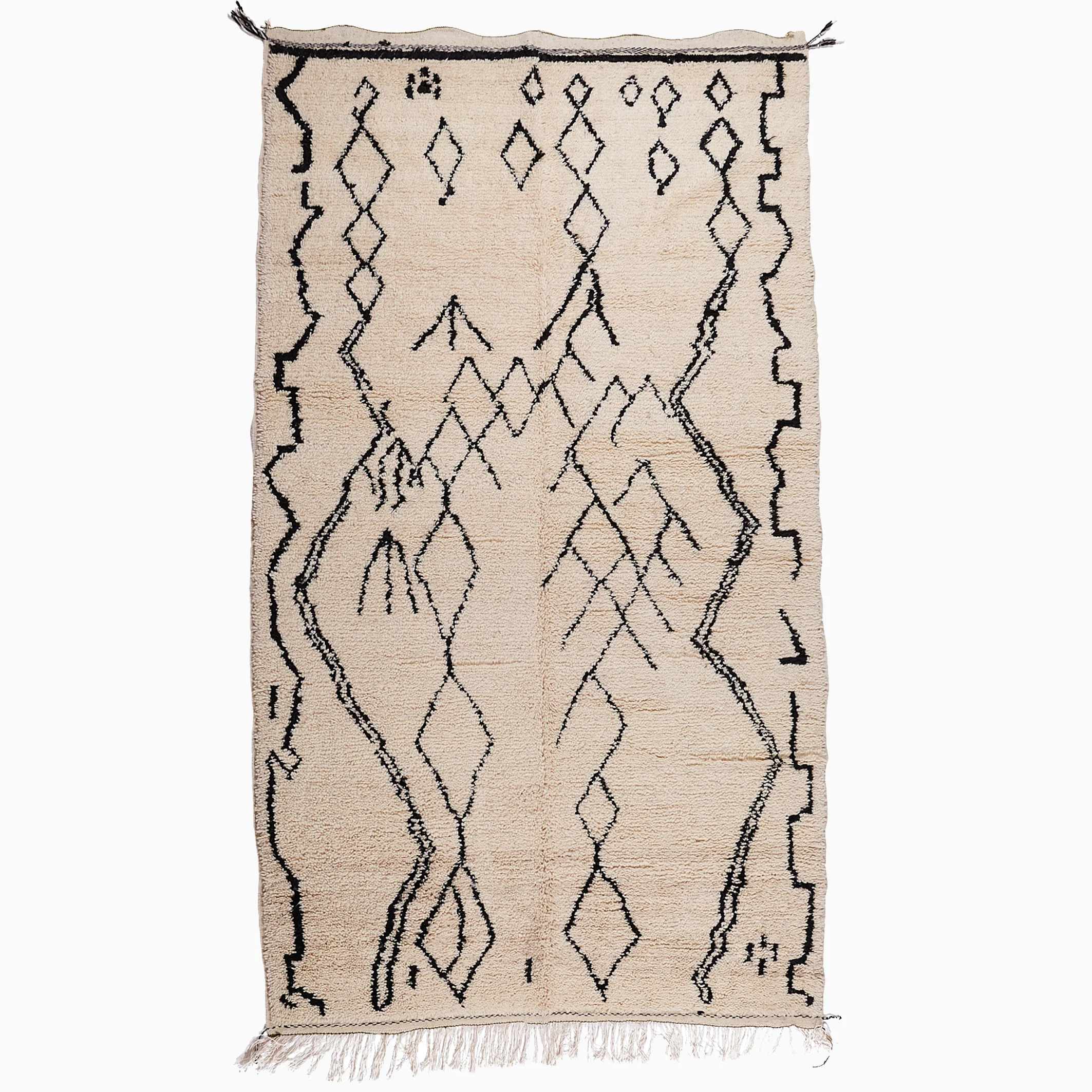 -A NEW TRIBE VINTAGE BERBER RUG 346.jpg