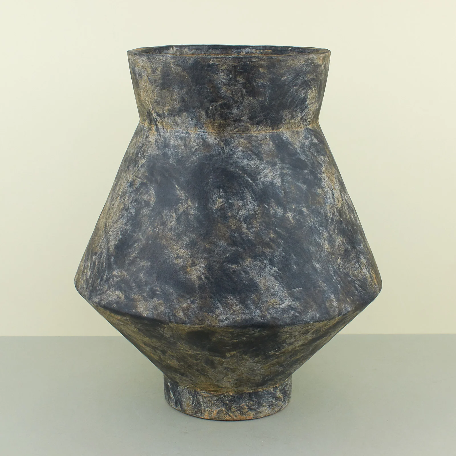 A NEW TRIBE 101 COPENHAGEN HUGE VASE 01.jpg