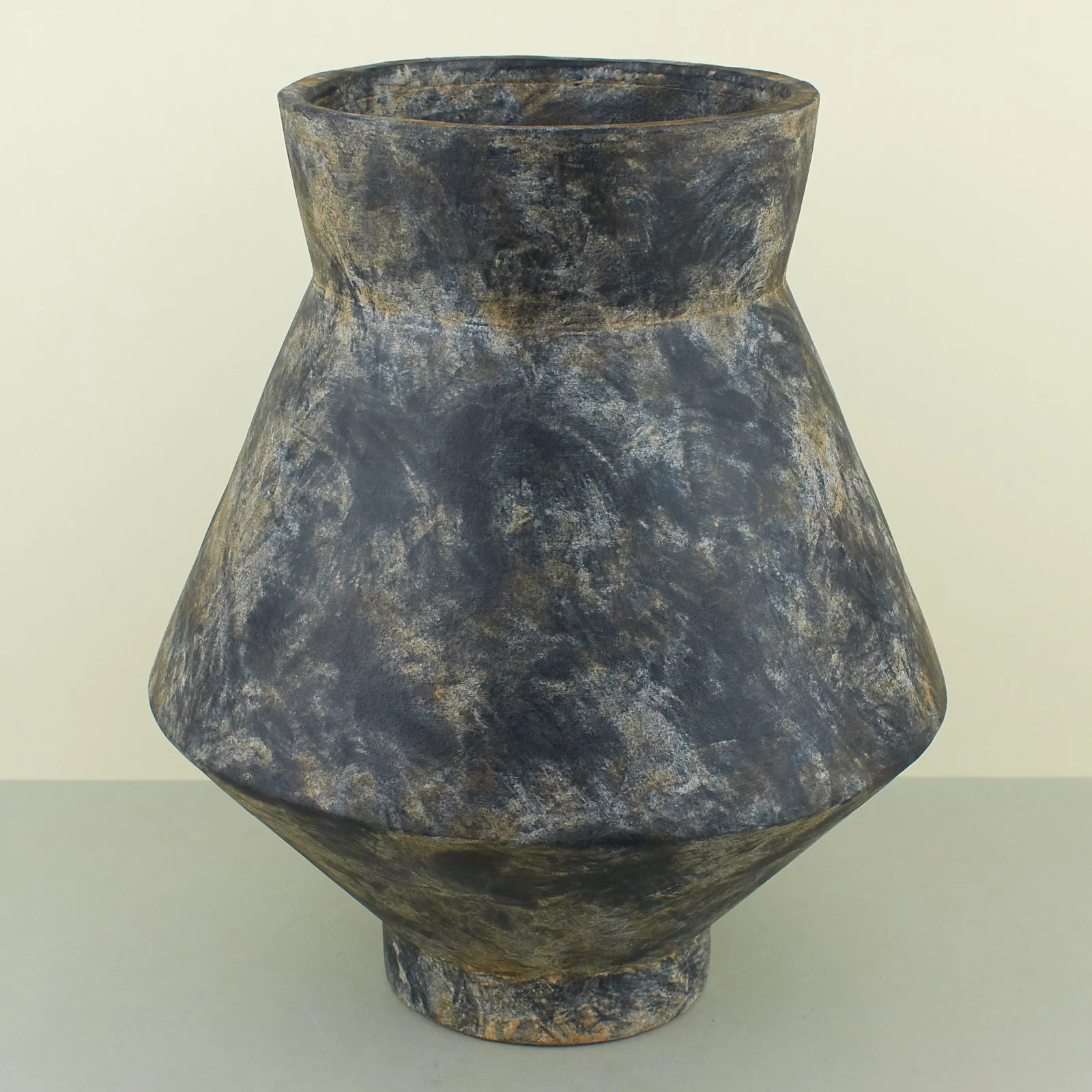 A NEW TRIBE 101 COPENHAGEN HUGE VASE 02.jpg