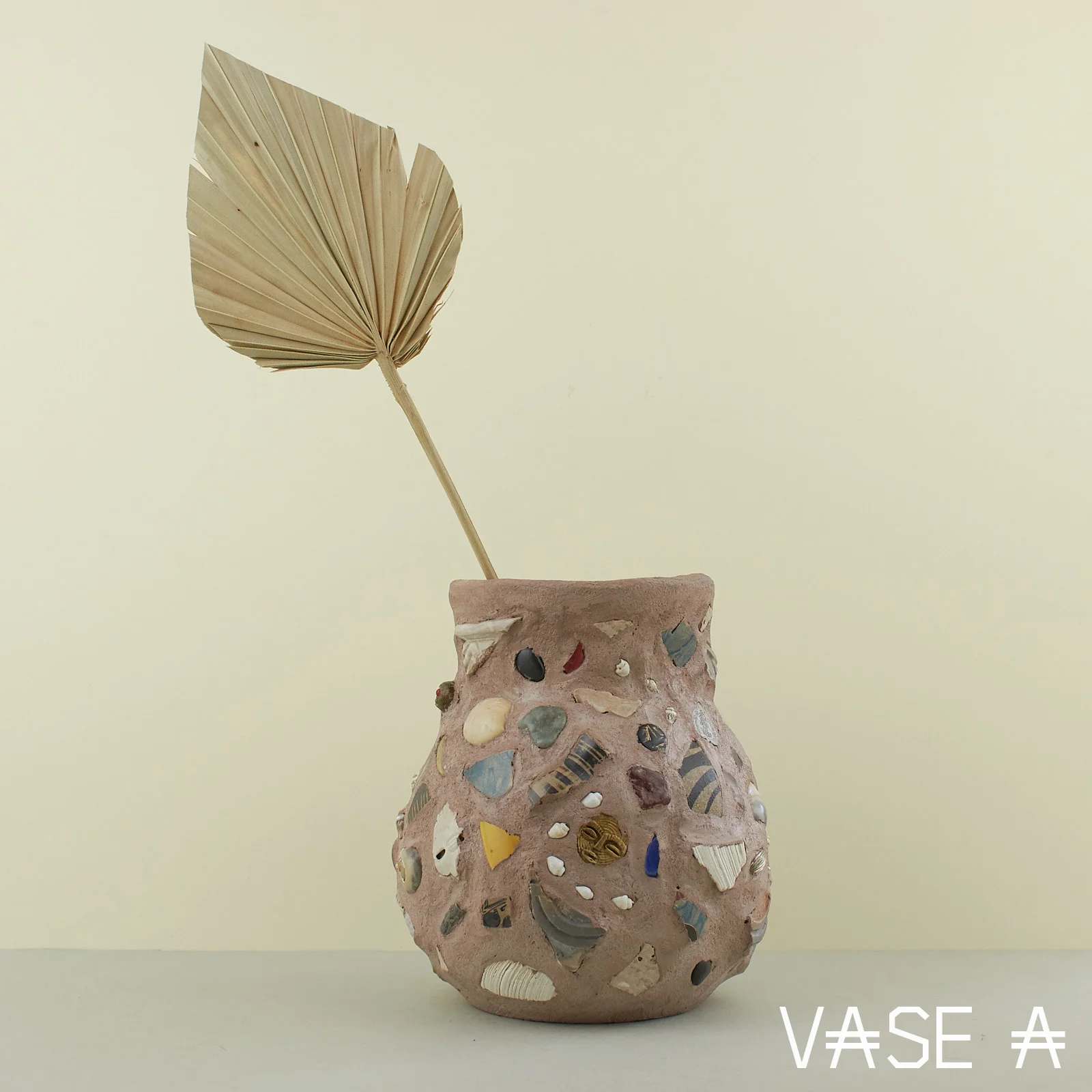 A NEW TRIBE MEMOR VASE A 05 WEB.jpg