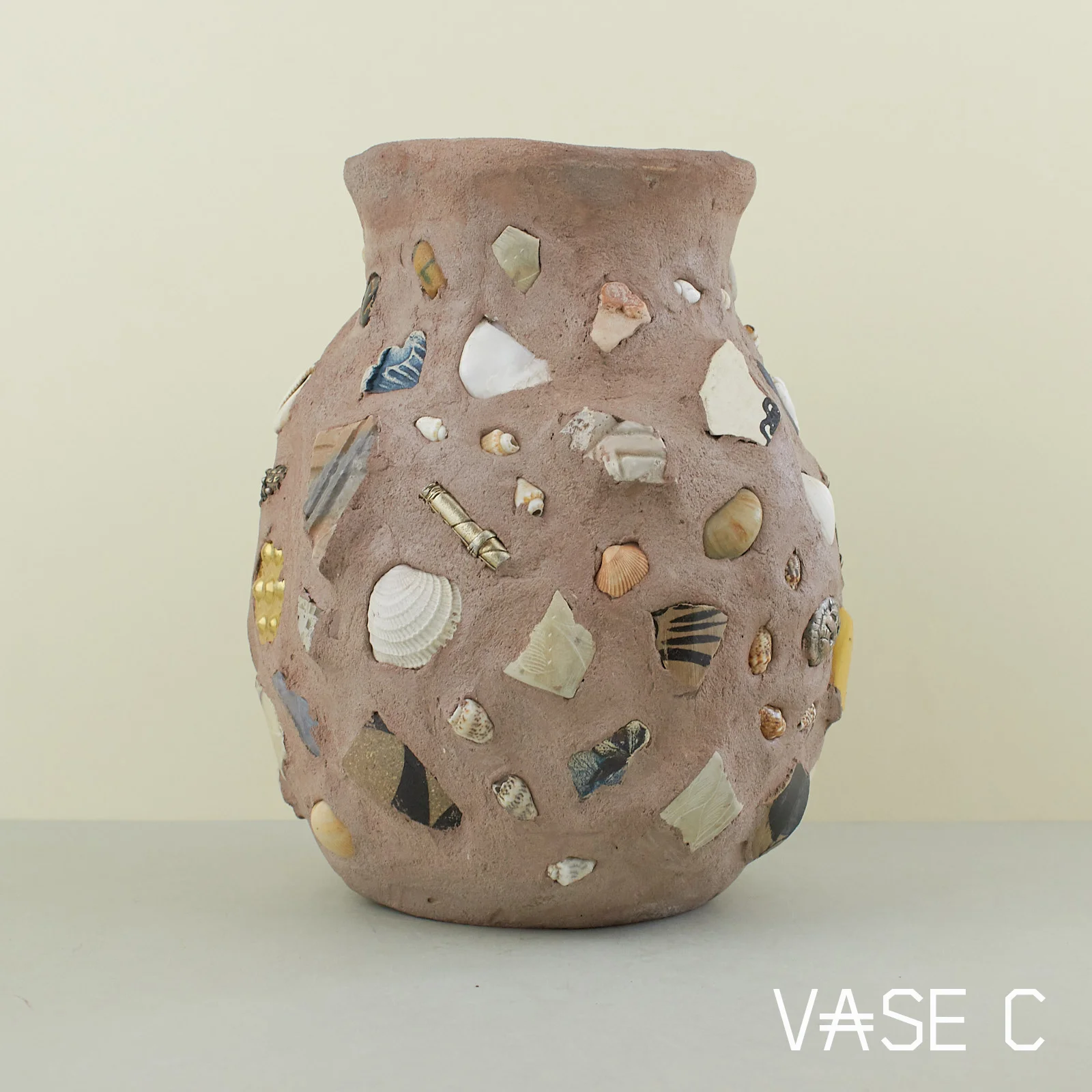 A NEW TRIBE MEMOR VASE C 04 WEB.jpg