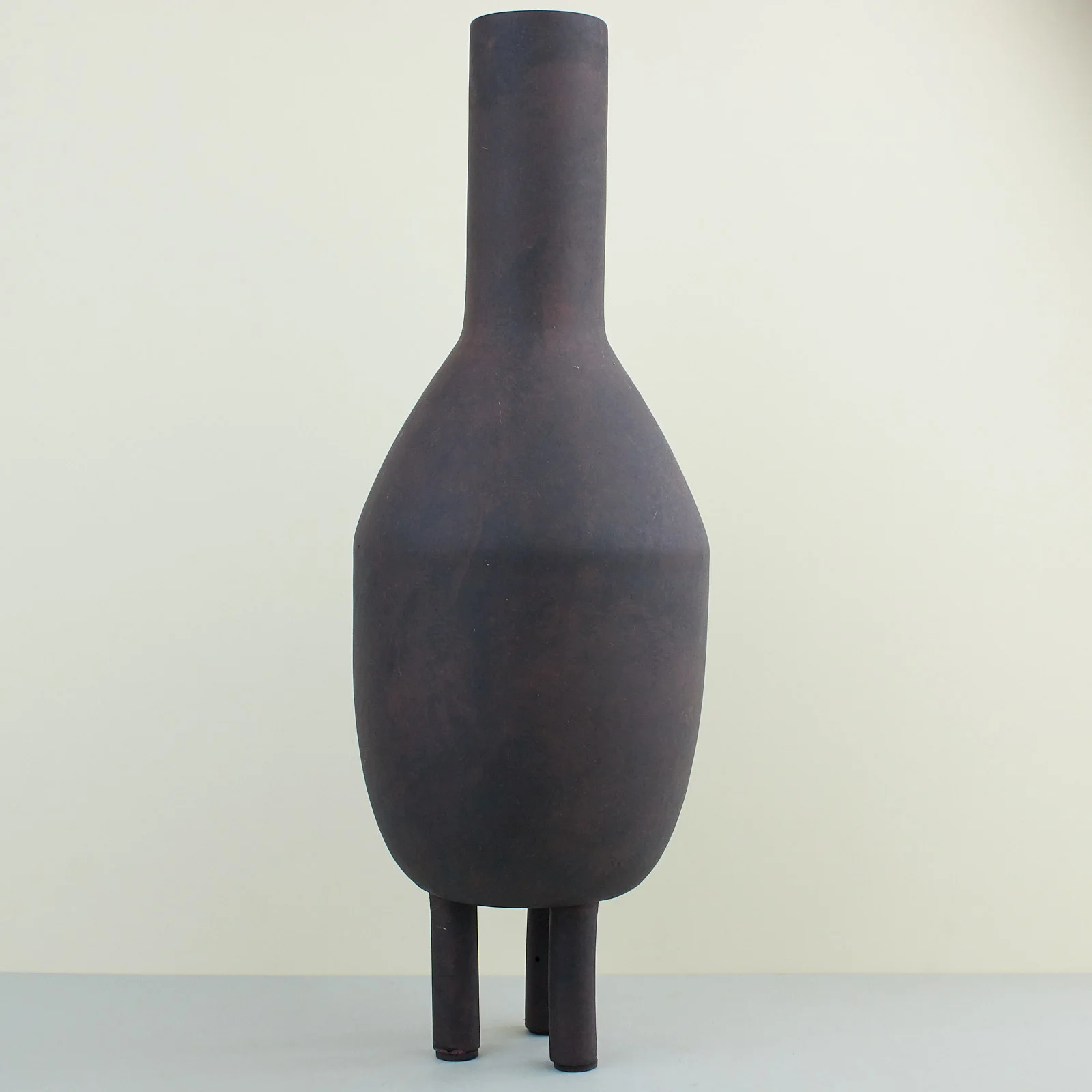 A NEW TRIBE 101 CPH TALL LEG VASE 01.jpg