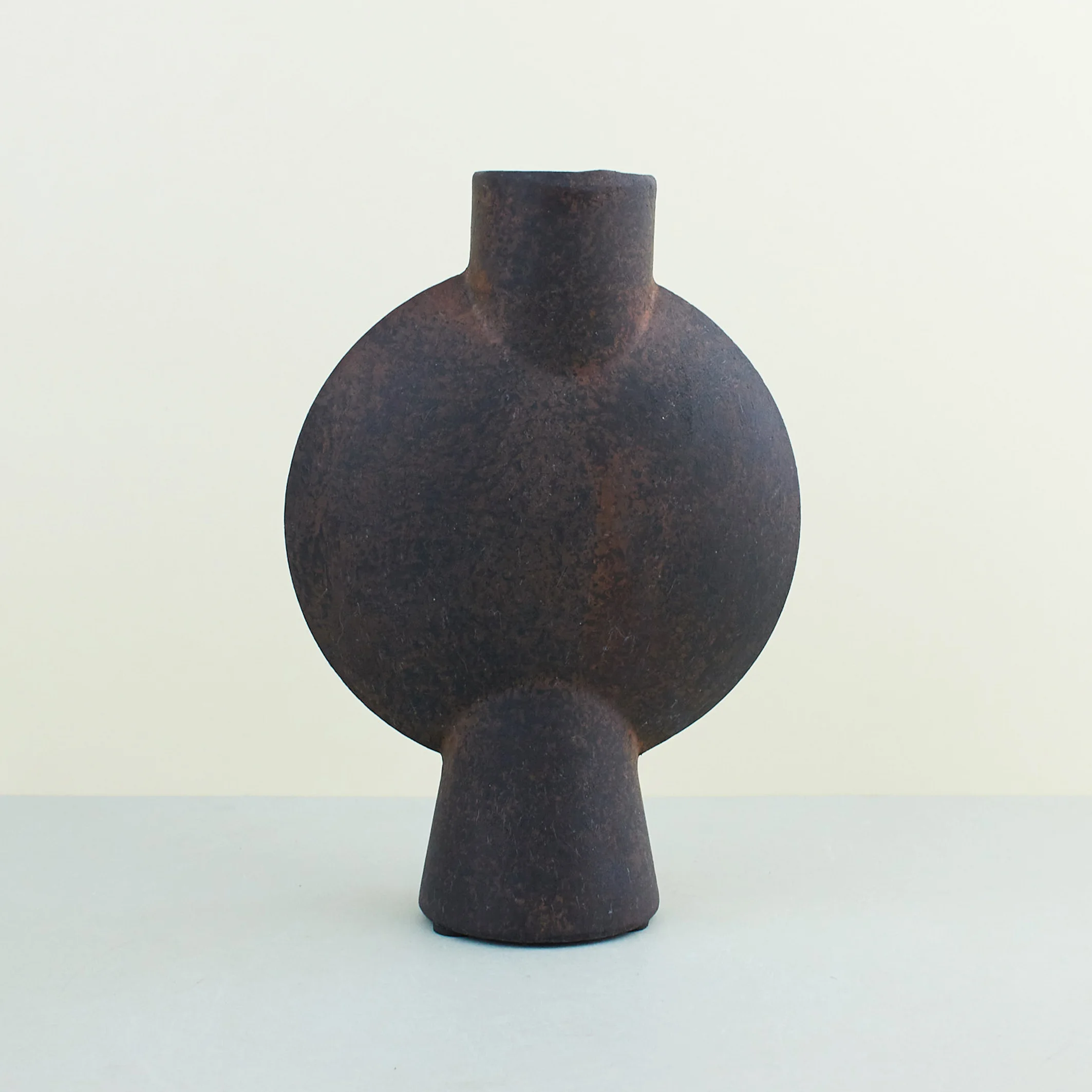 A NEW TRIBE 101 CPH MINI BULB VASE TERRA 01.jpg