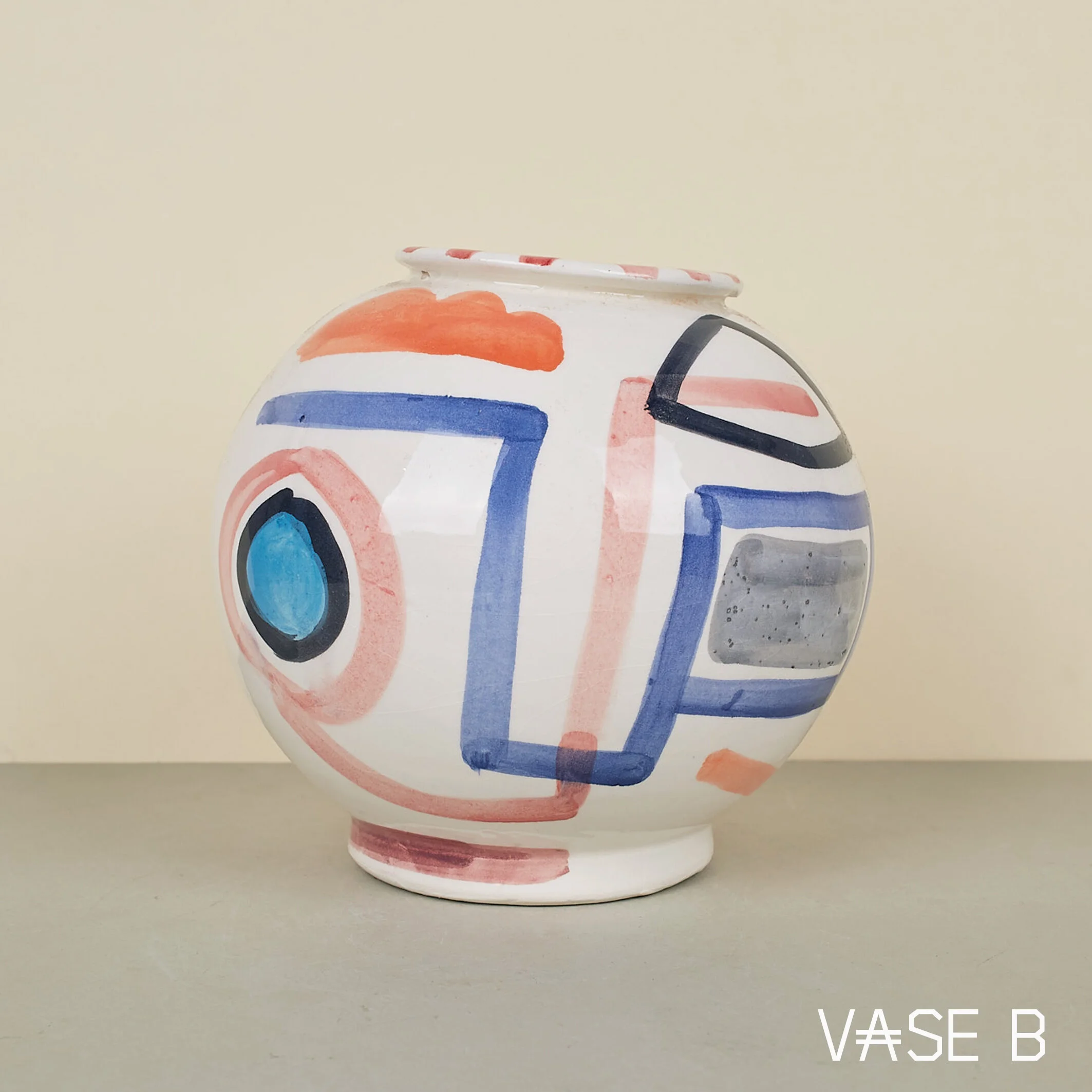 -A NEW TRIBE LRNCE VASE G 00.jpg