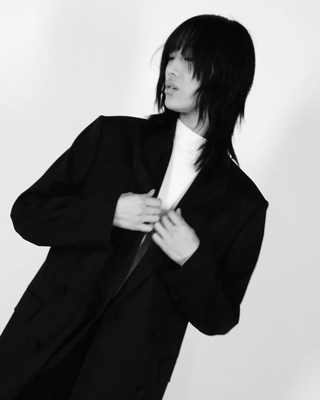 hugo-boss-holiday-babyhouse-08.gif