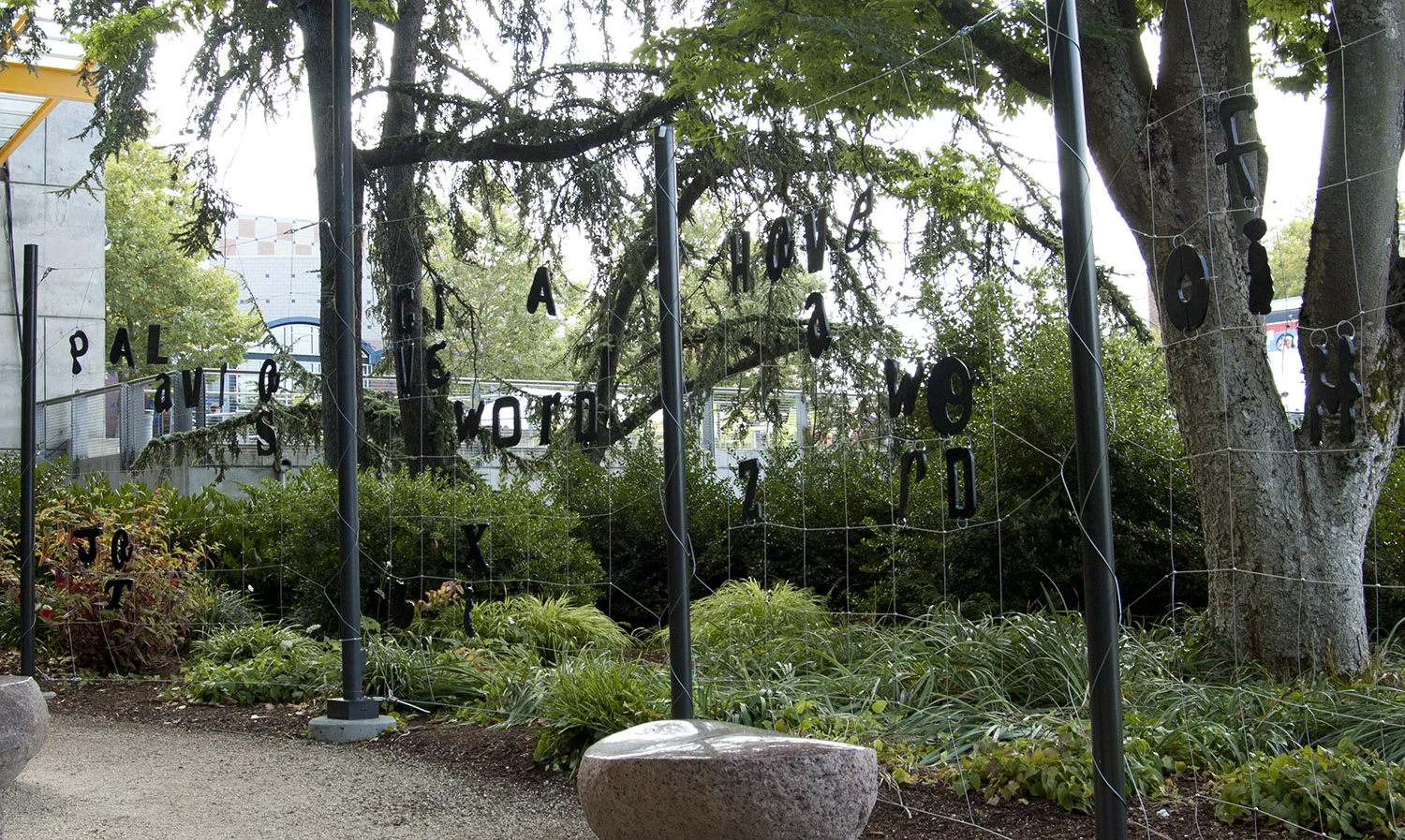  palavras (seattle) public sculpture, Seattle Center, 2015 