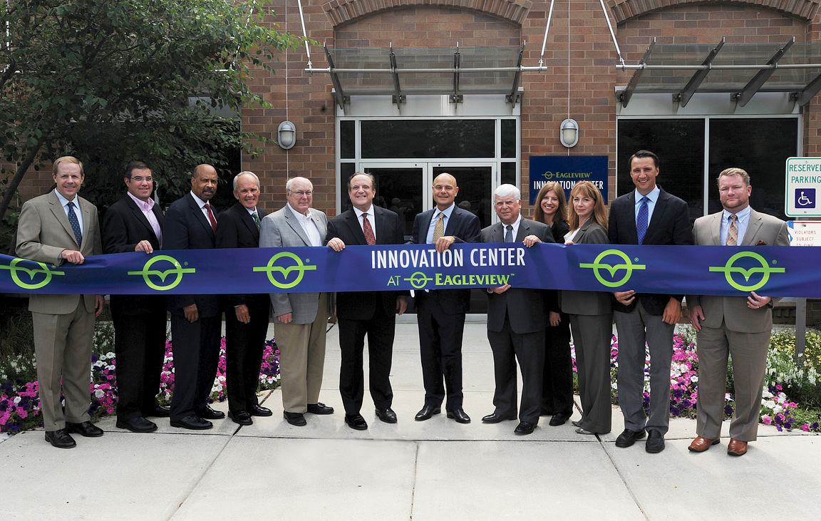 Ribbon-cutting_3353_revisedlow.jpg