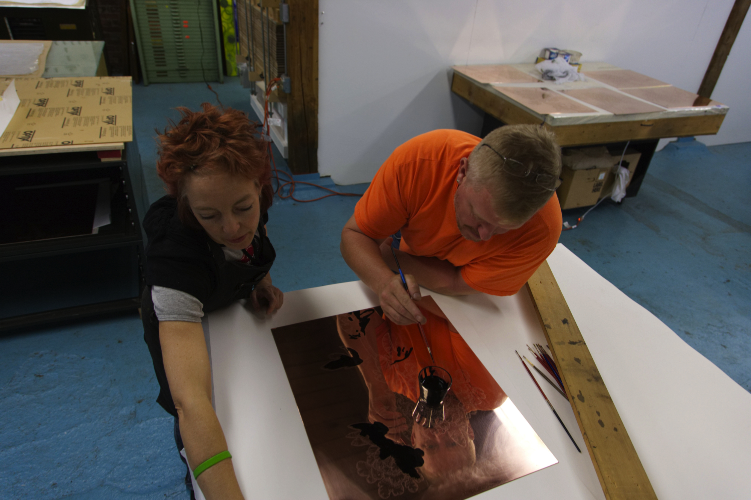 Working in the Georgetown Studio with artist Jeffry Mitchell, spring 2007. Photo by Robert Sturgill.