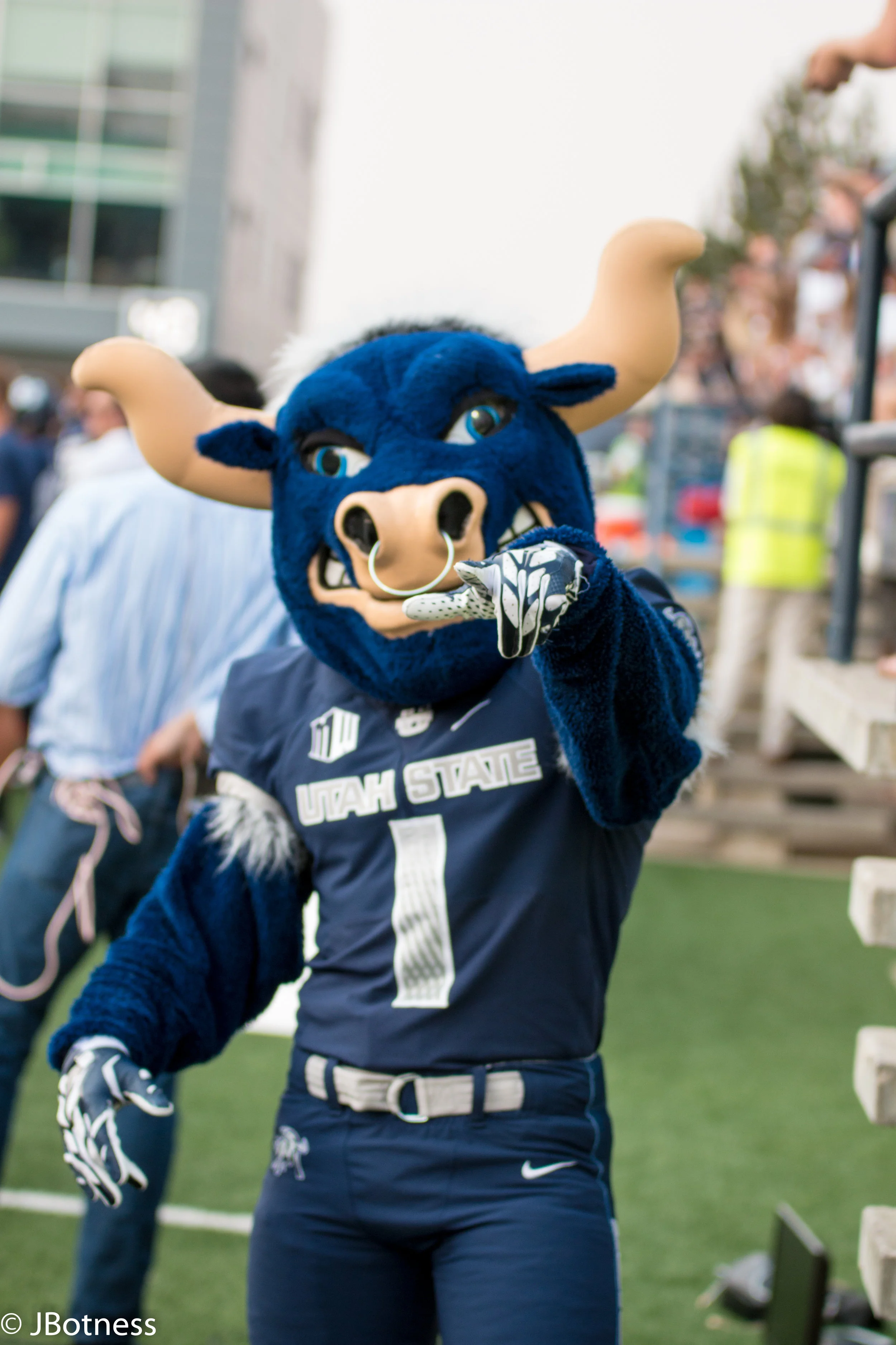 09_07_17_FB_USUvsISU (38 of 340).jpg