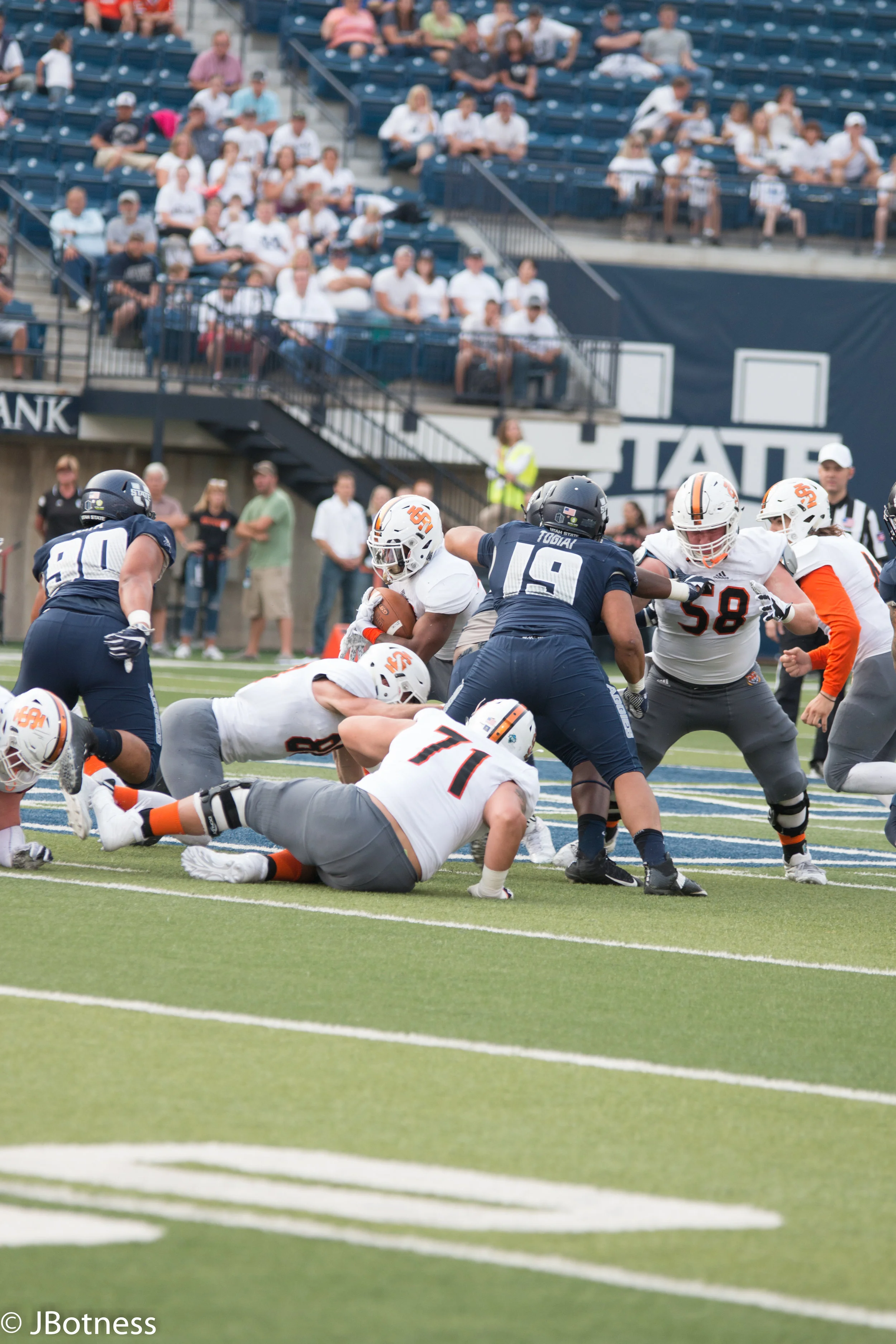 09_07_17_FB_USUvsISU (40 of 340).jpg