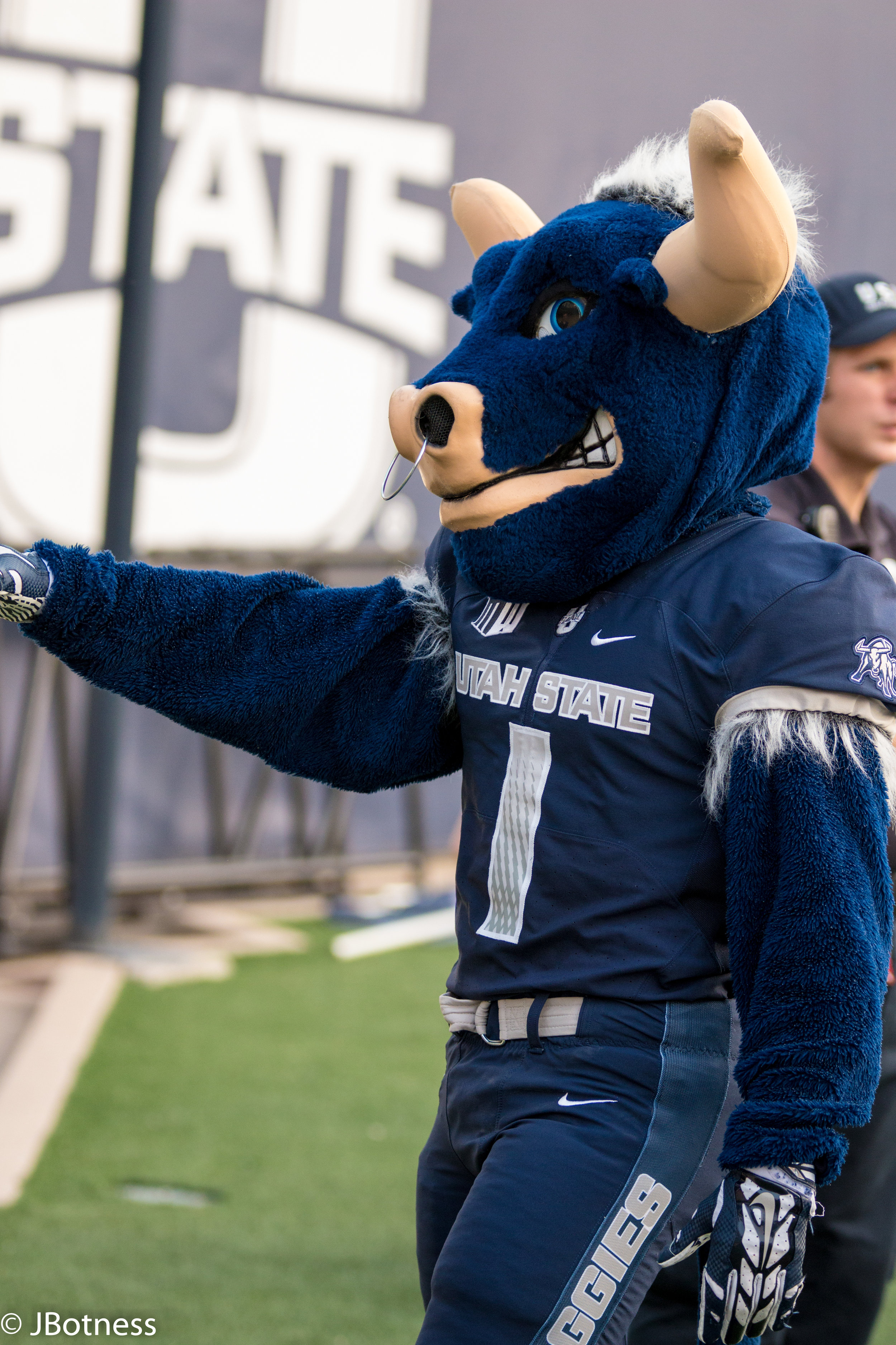 09_07_17_FB_USUvsISU (94 of 340).jpg