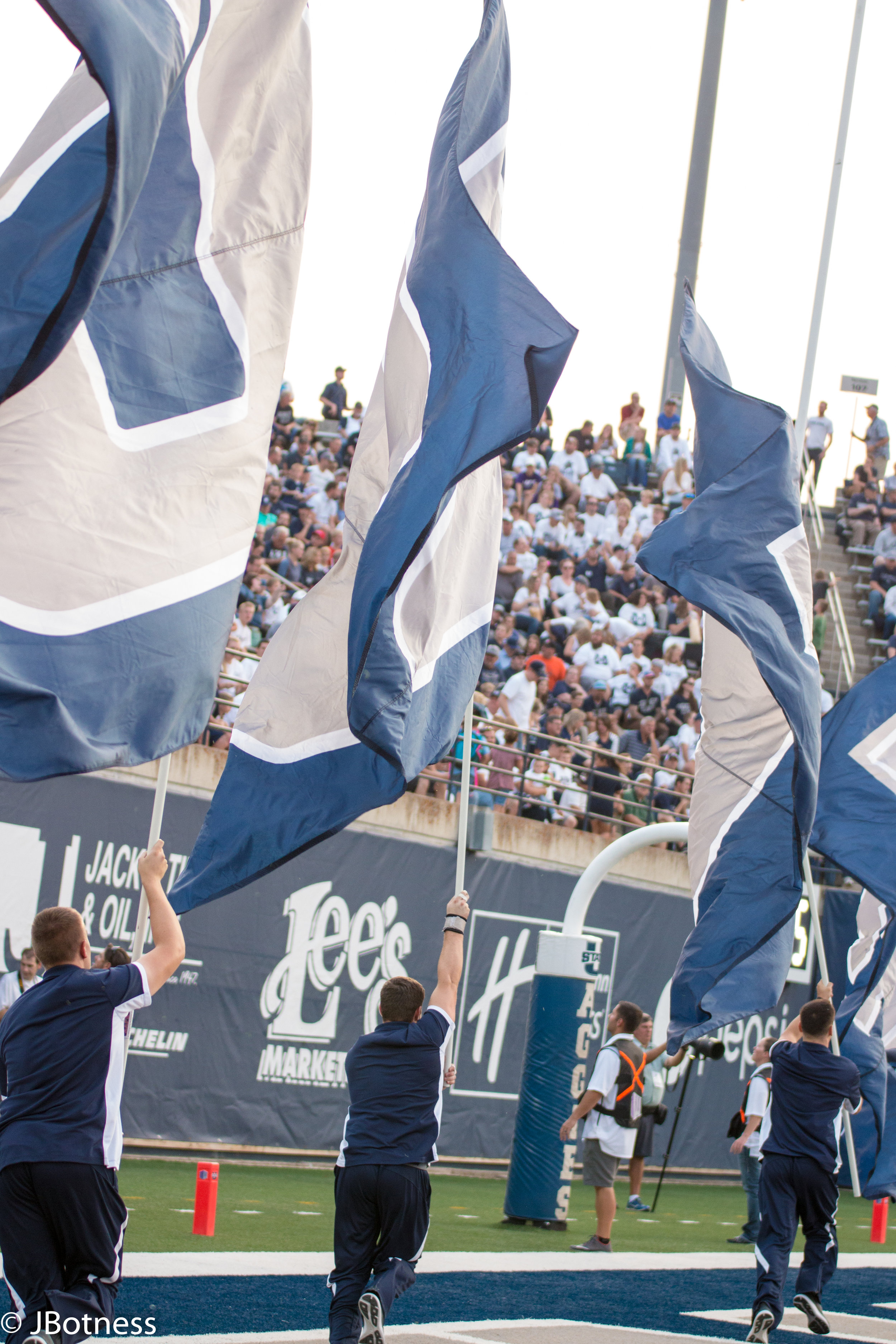 09_07_17_FB_USUvsISU (107 of 340).jpg