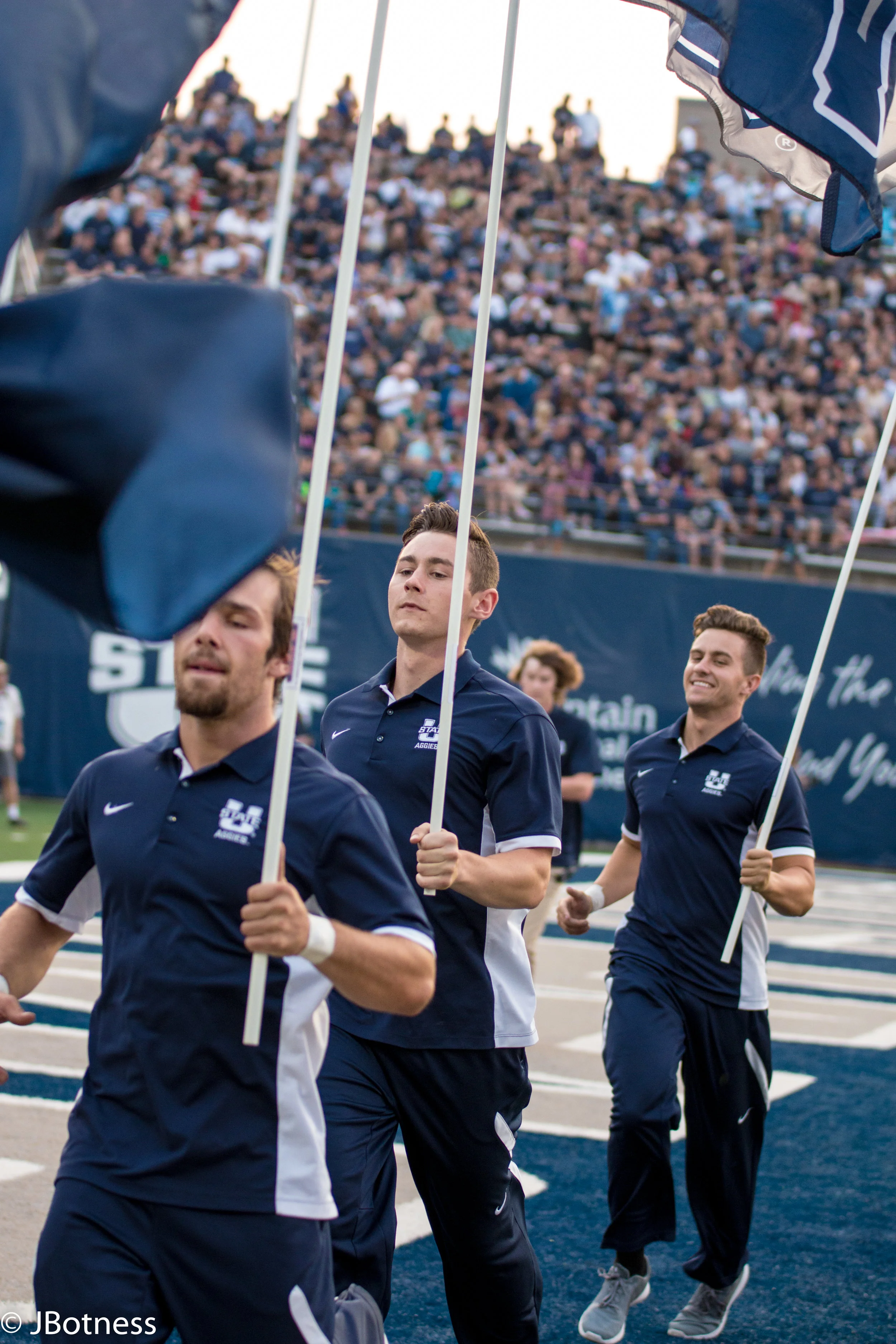 09_07_17_FB_USUvsISU (116 of 340).jpg