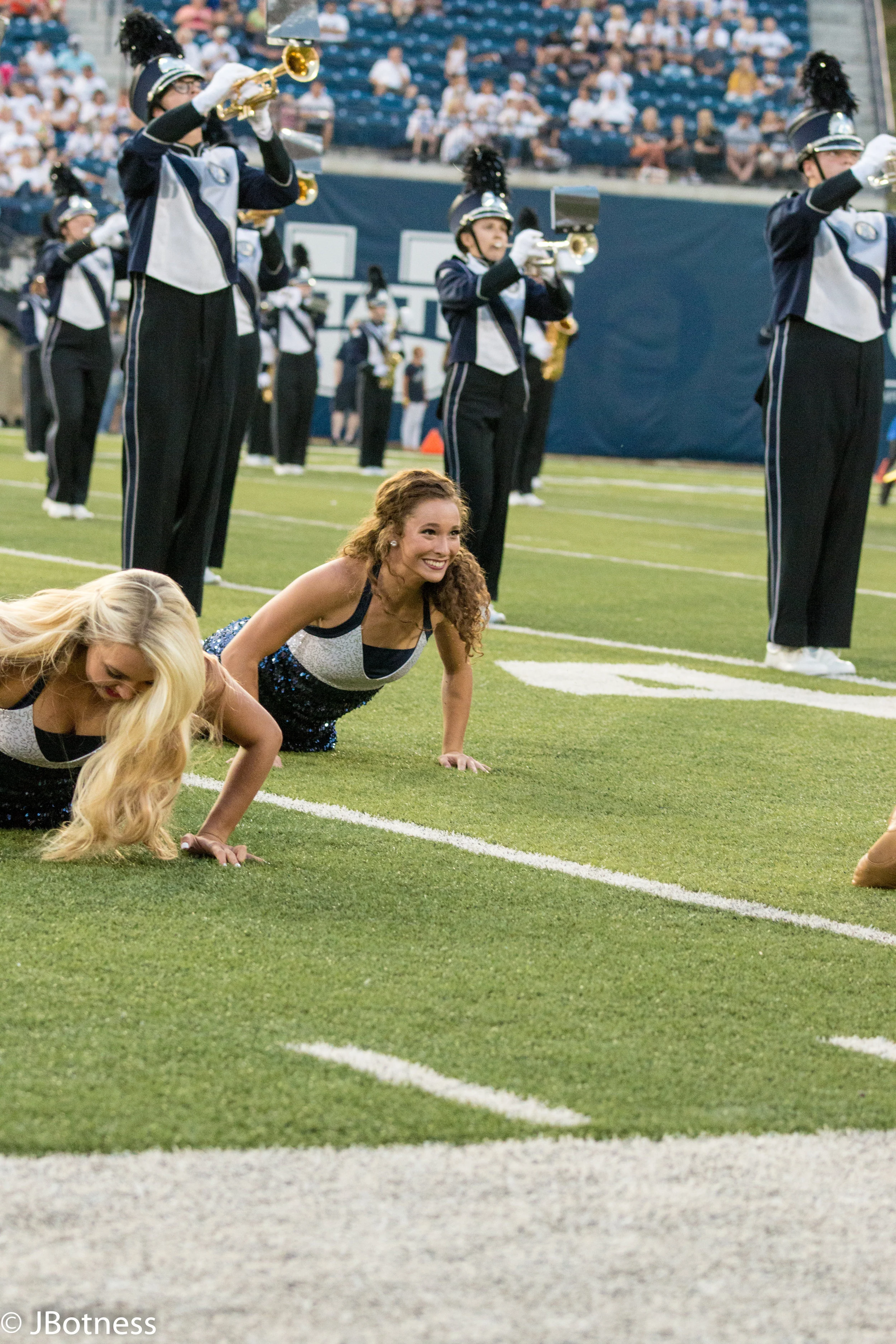 09_07_17_FB_USUvsISU (143 of 340).jpg