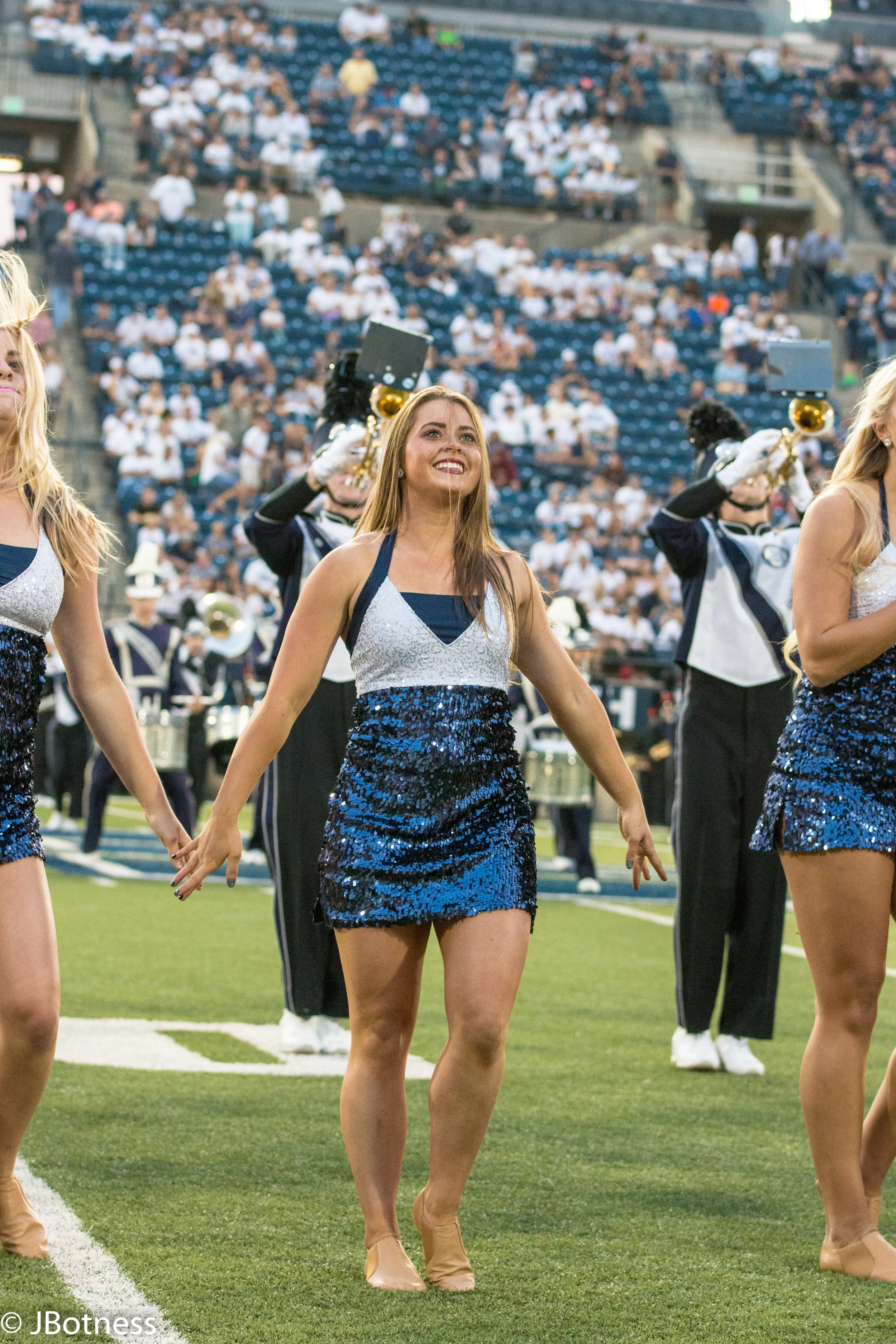 09_07_17_FB_USUvsISU (180 of 340).jpg