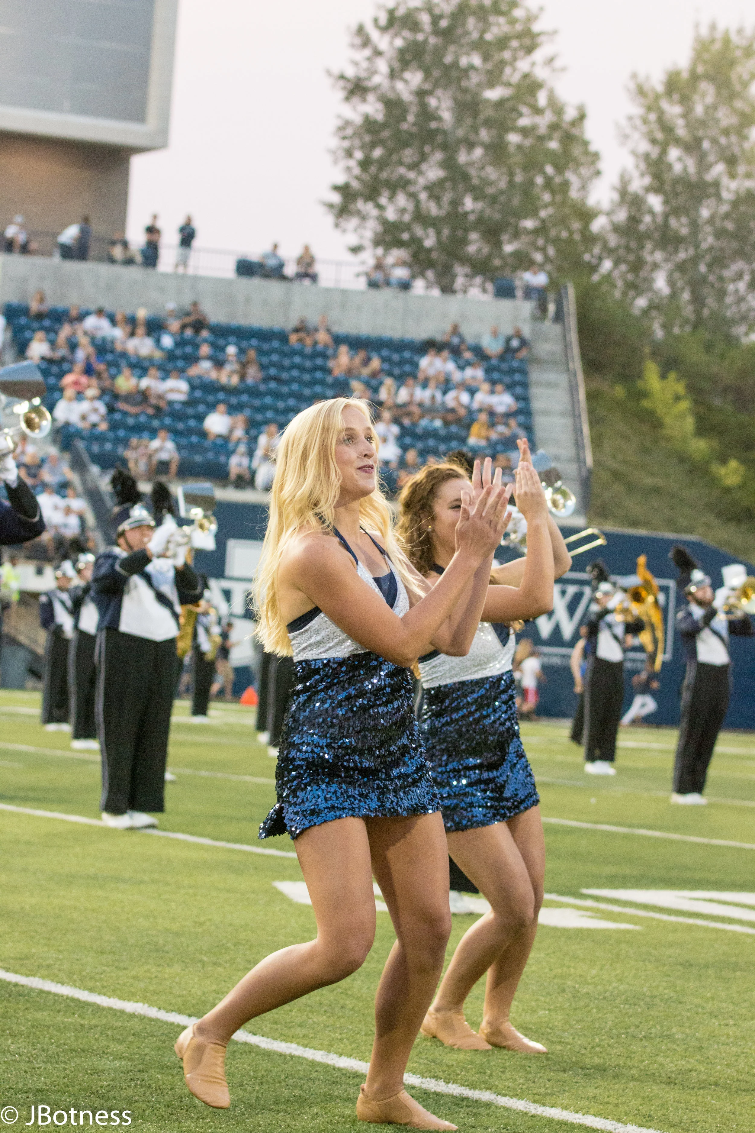 09_07_17_FB_USUvsISU (192 of 340).jpg