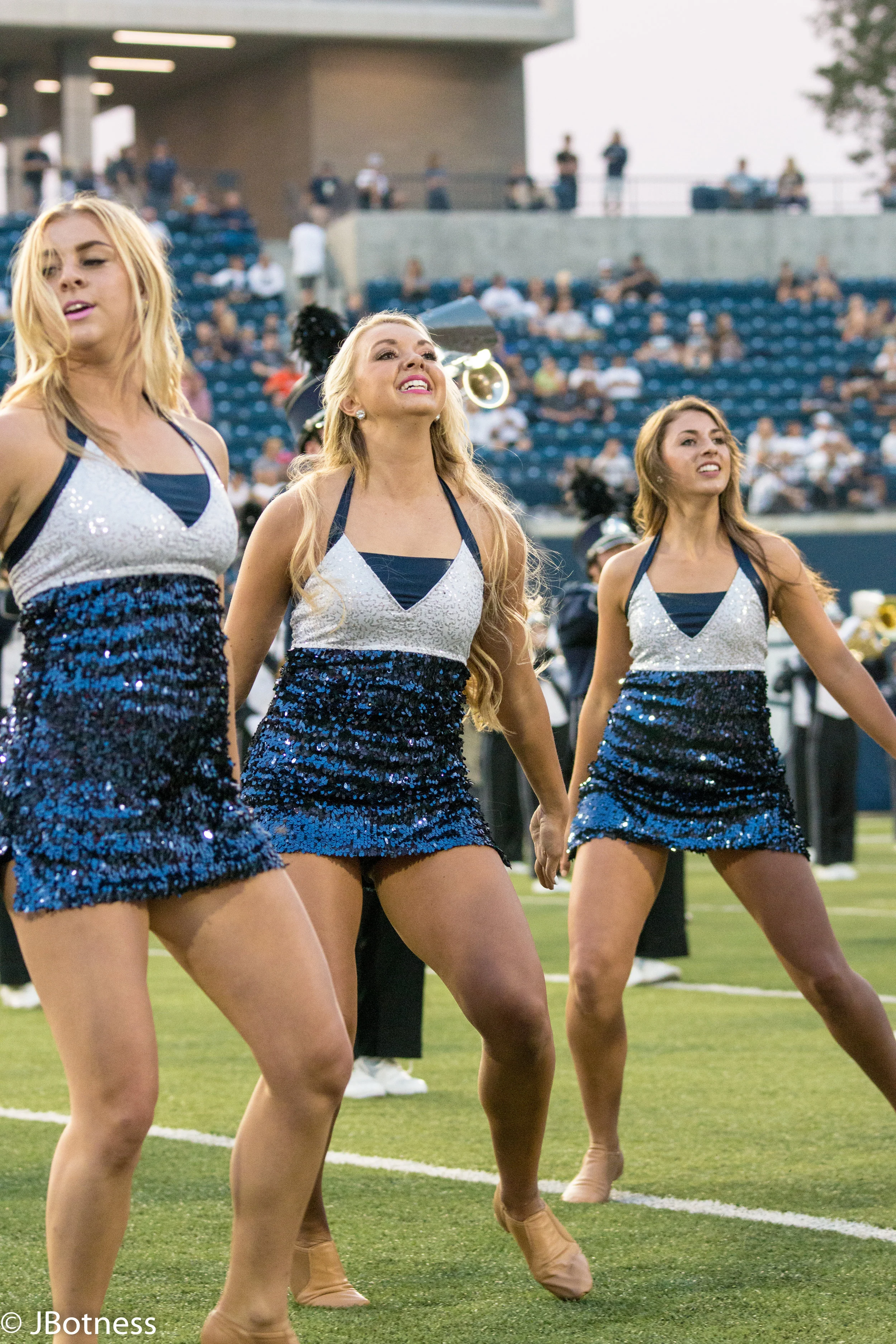 09_07_17_FB_USUvsISU (194 of 340).jpg