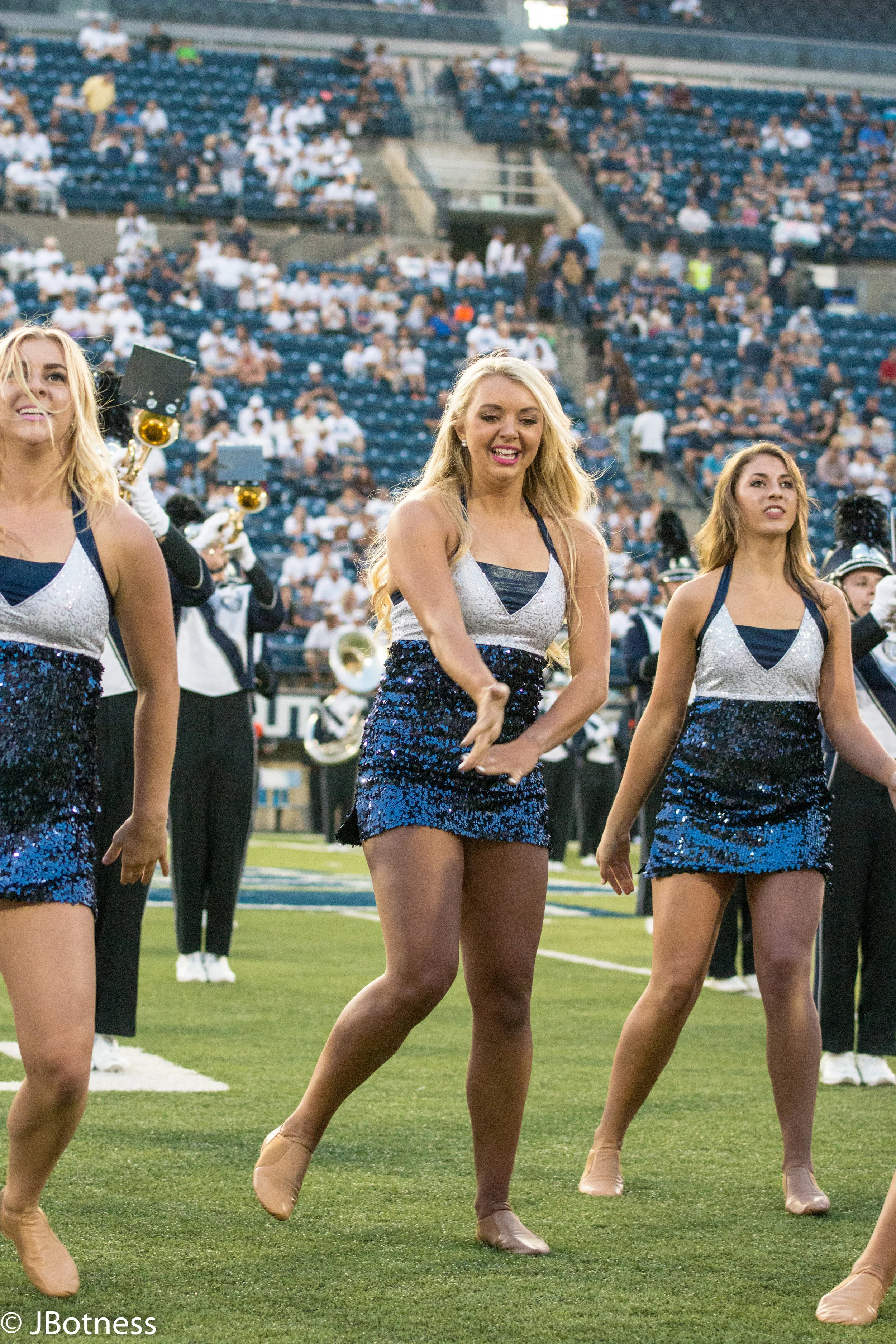 09_07_17_FB_USUvsISU (195 of 340).jpg