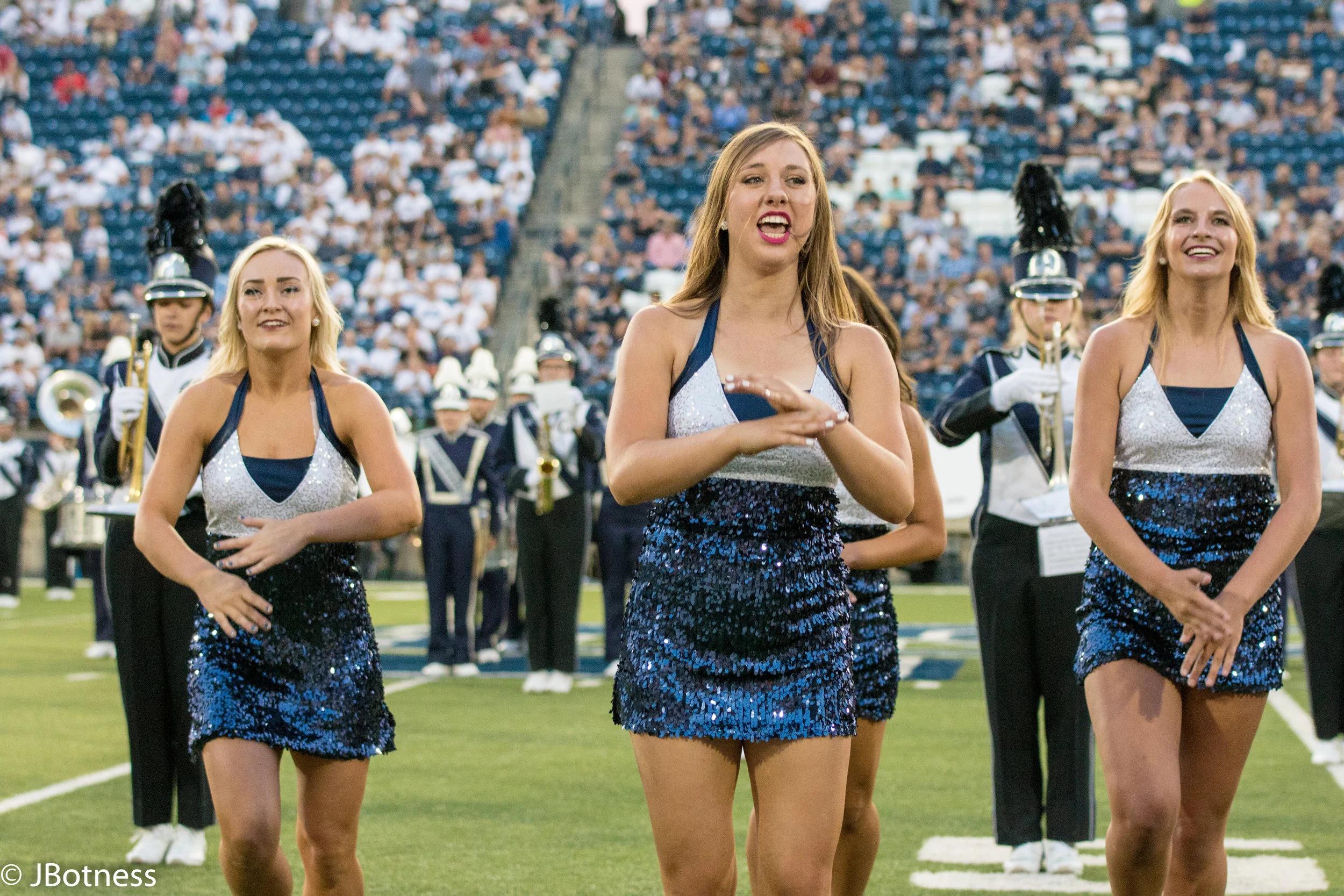 09_07_17_FB_USUvsISU (198 of 340).jpg