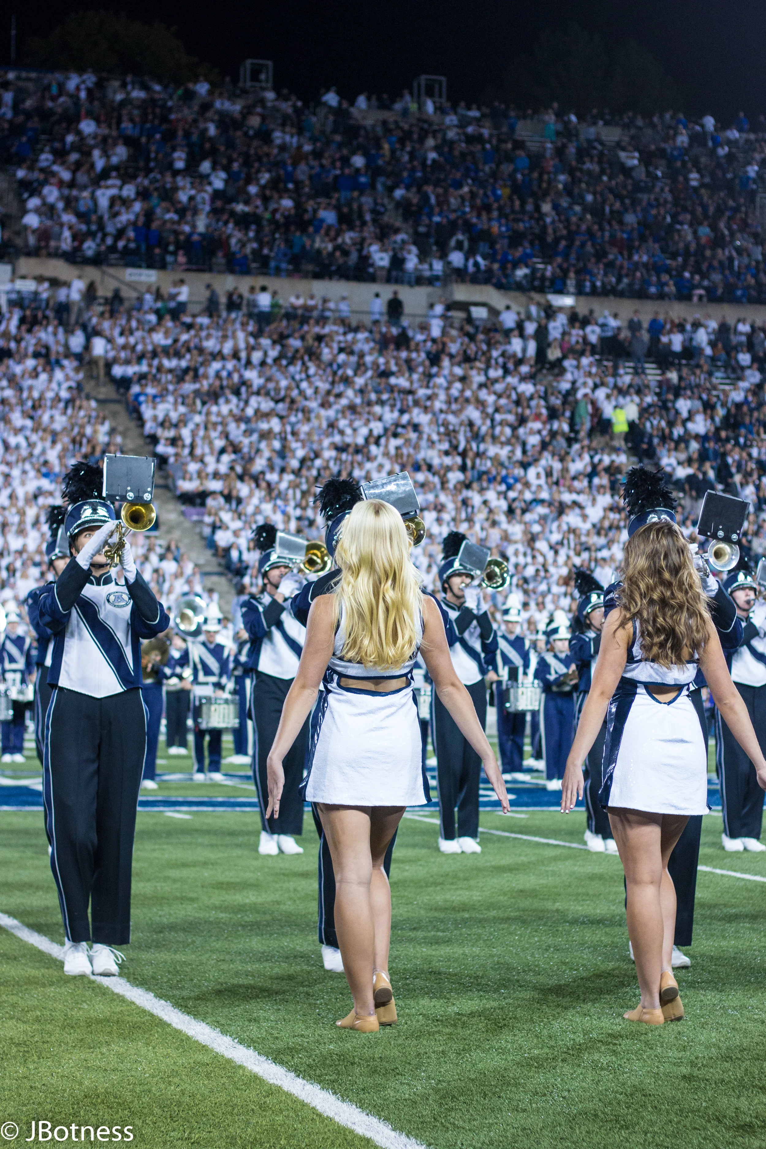 09_29_17_FB_USUvsBYU (60 of 132).jpg