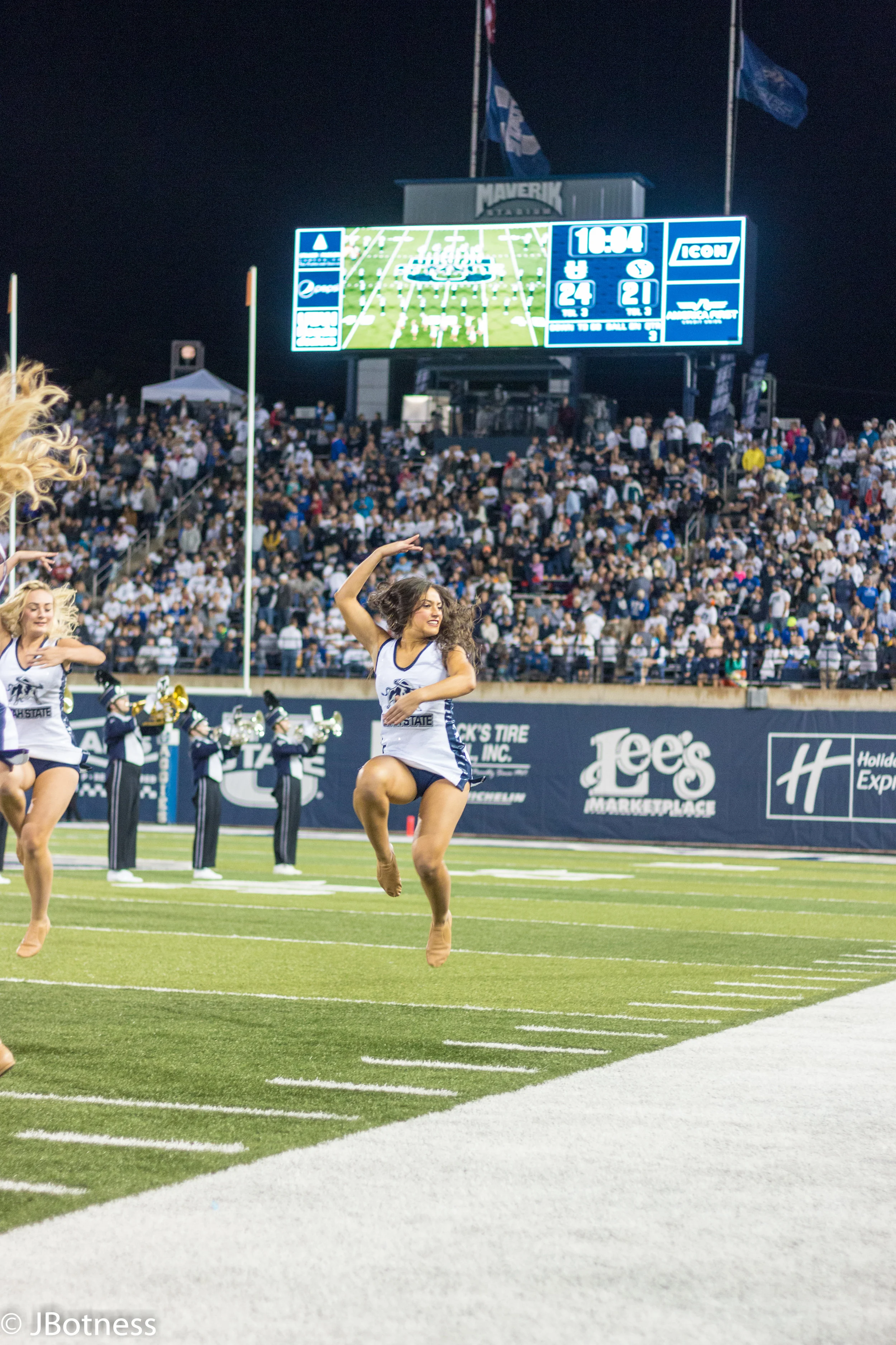 09_29_17_FB_USUvsBYU (93 of 132).jpg