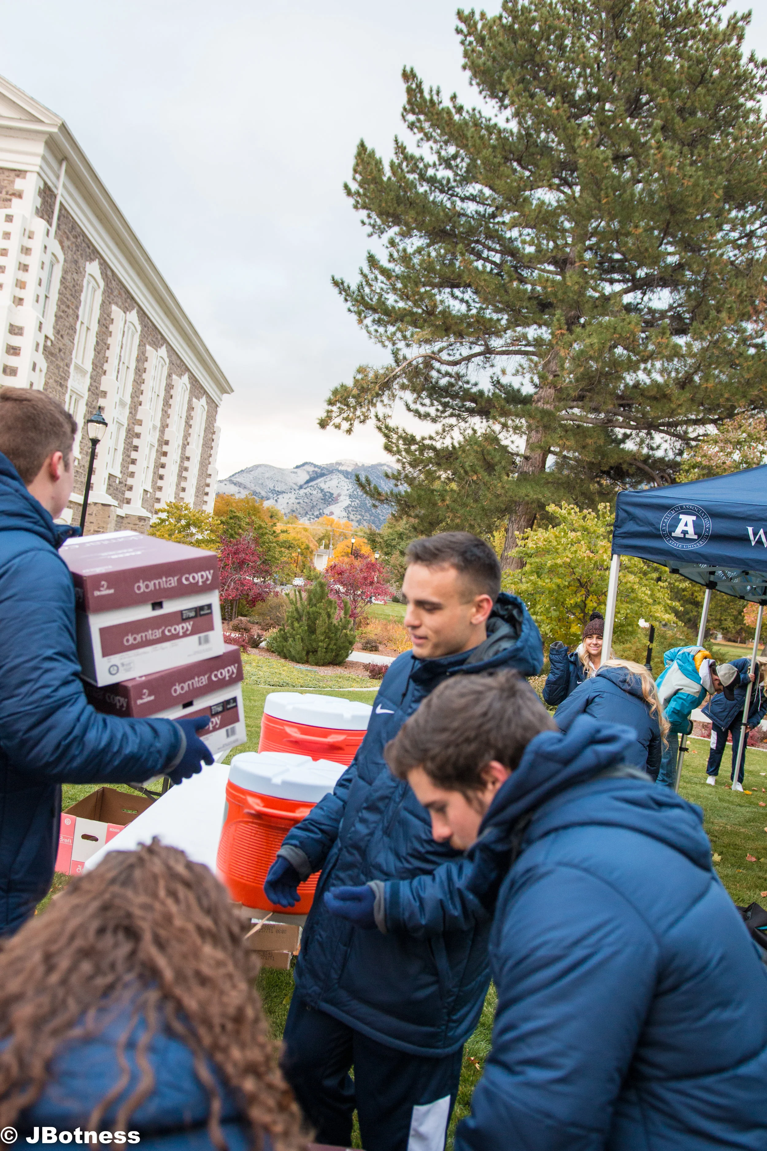 10_14_17_FB_USUvsWyoming_HC (9 of 103).jpg