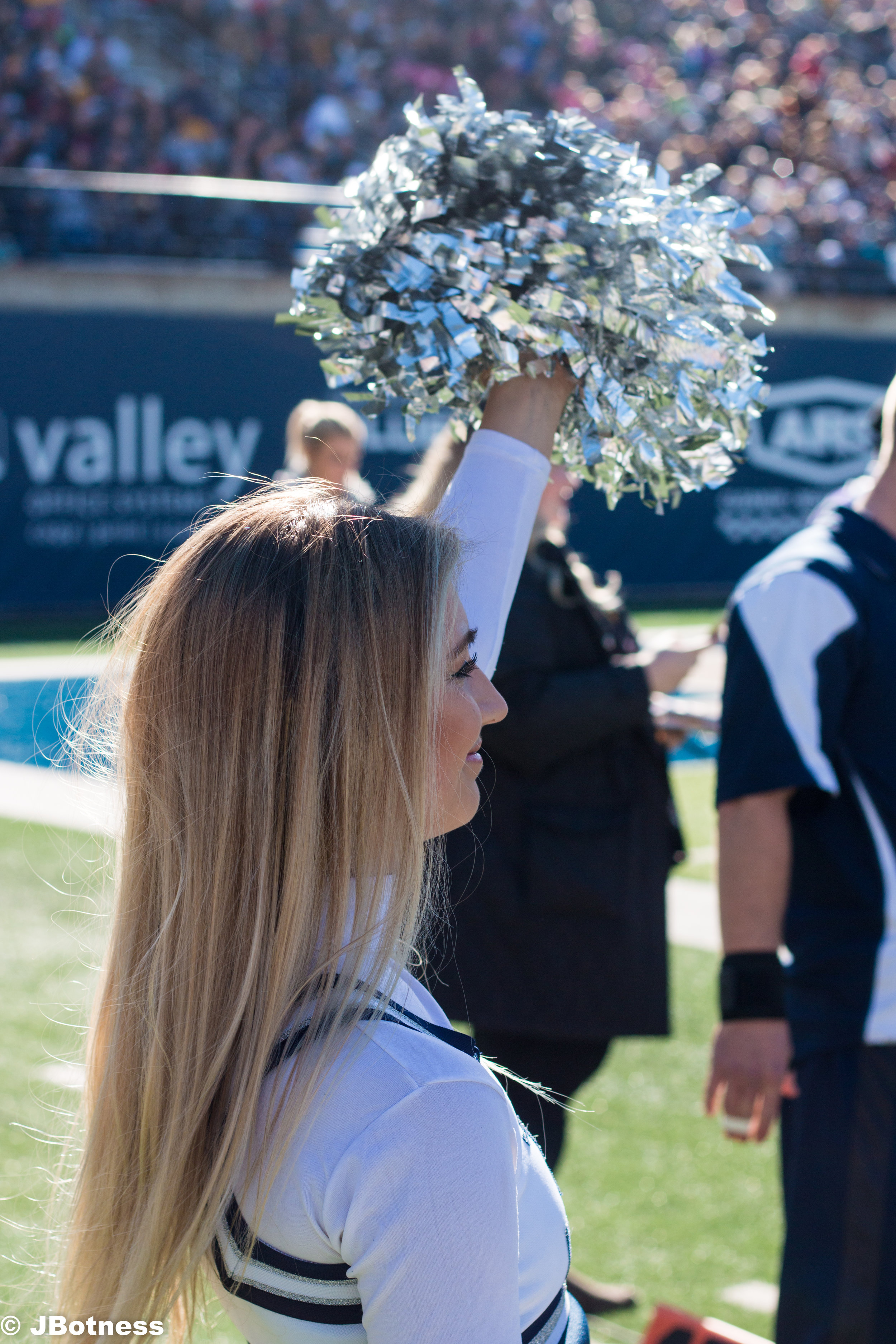 10_14_17_FB_USUvsWyoming_HC (14 of 16).jpg