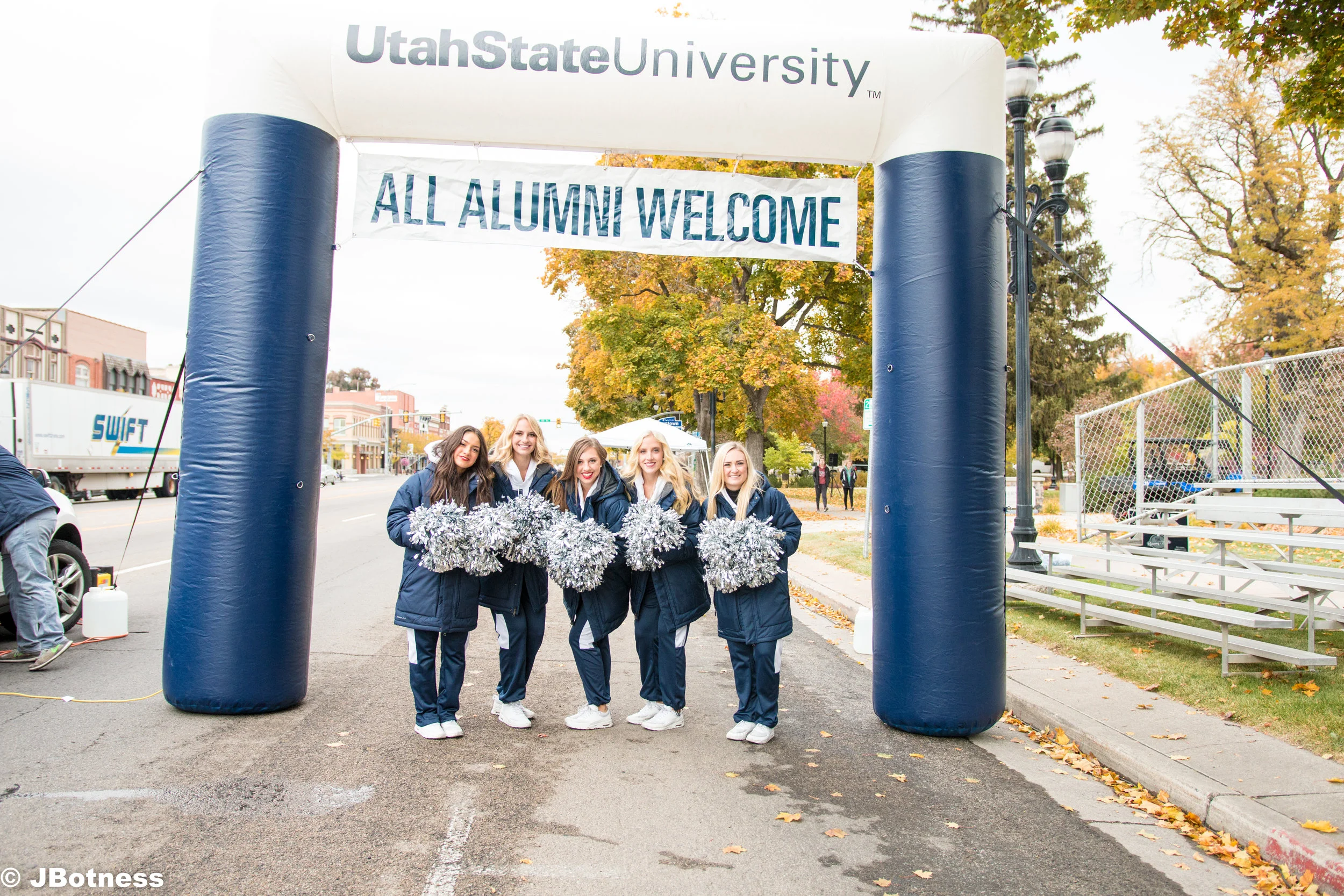 10_14_17_FB_USUvsWyoming_HC (40 of 103).jpg